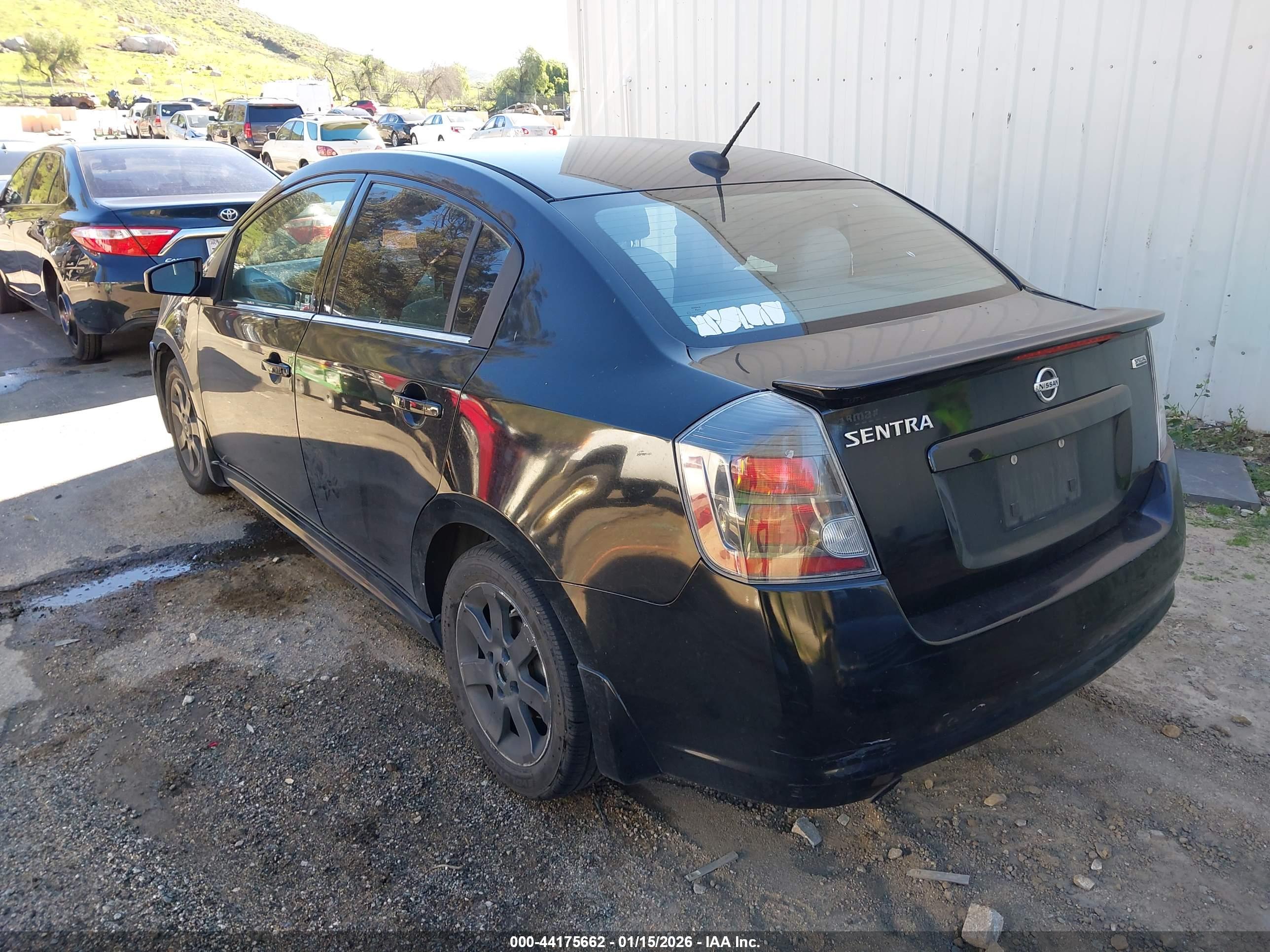 NISSAN SENTRA image 3