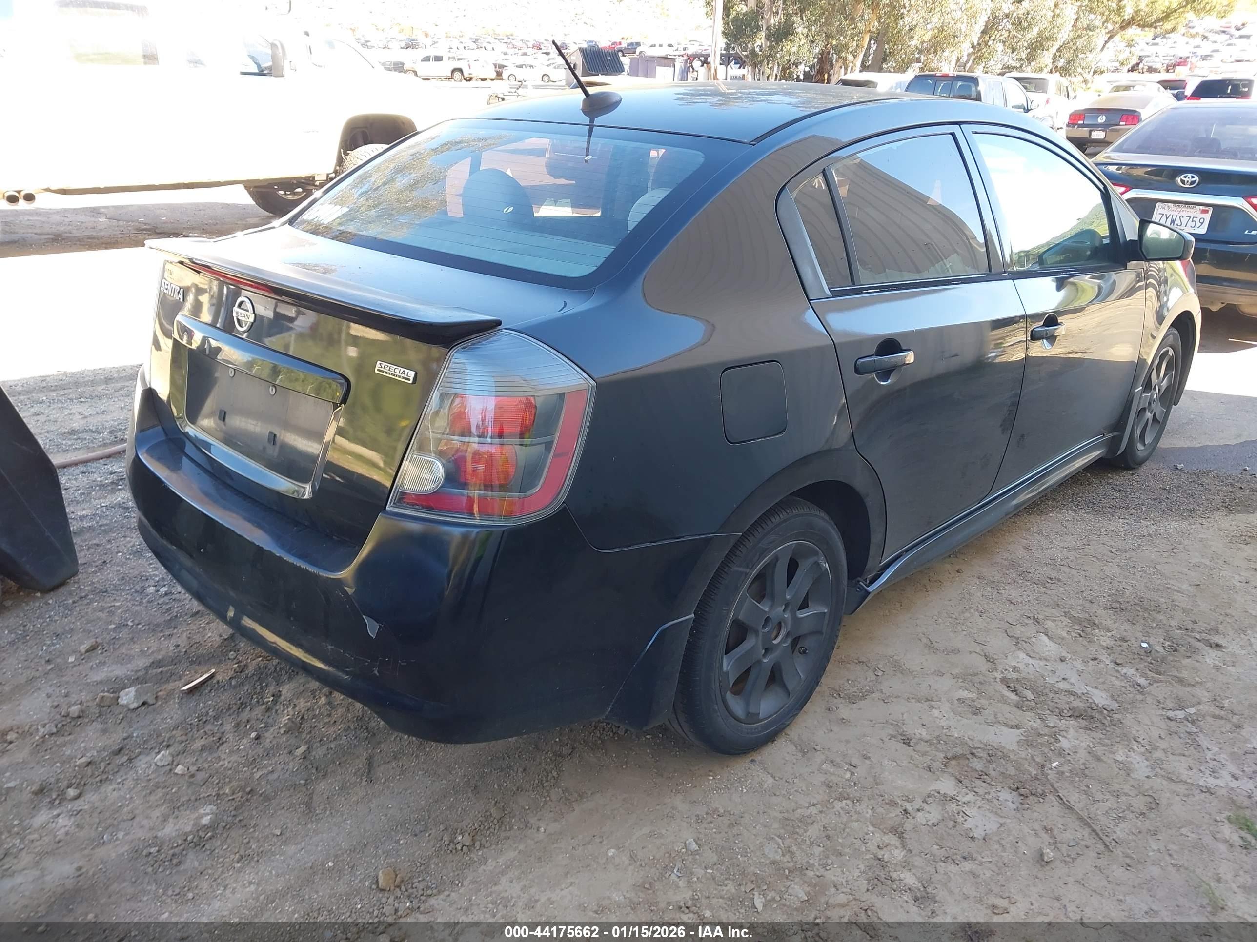 NISSAN SENTRA image 4