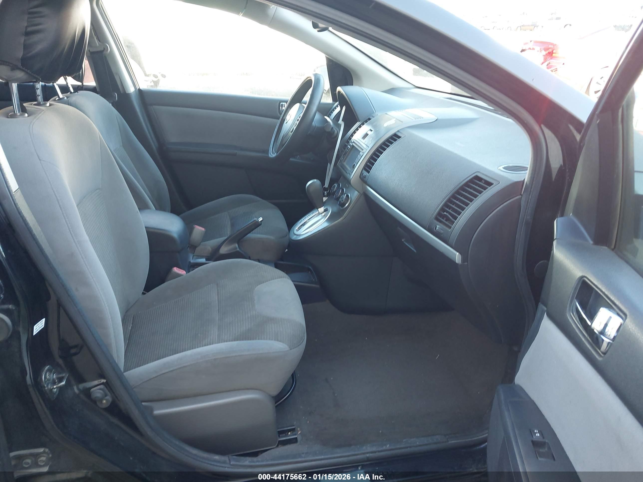 NISSAN SENTRA image 5