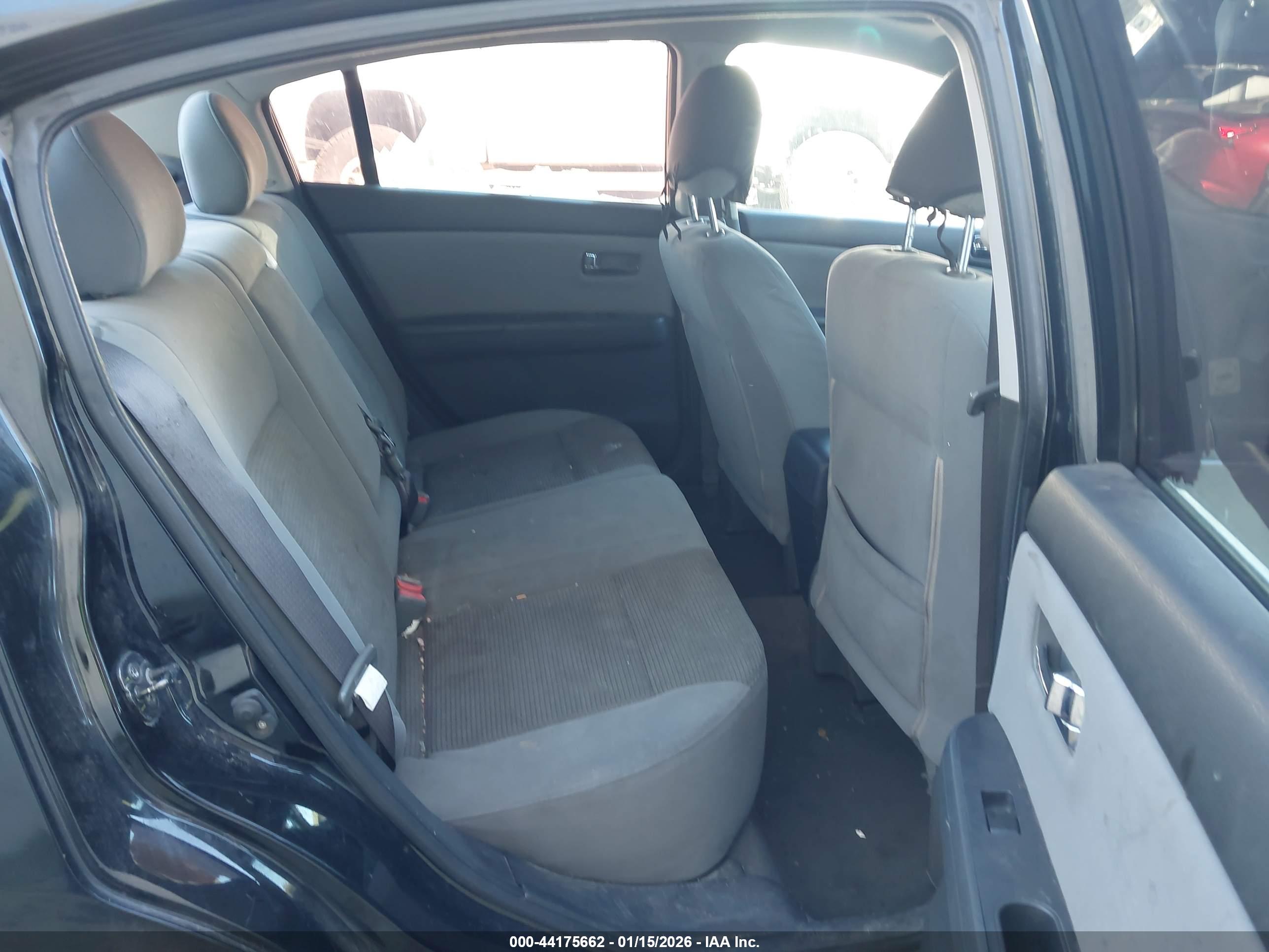 NISSAN SENTRA image 8