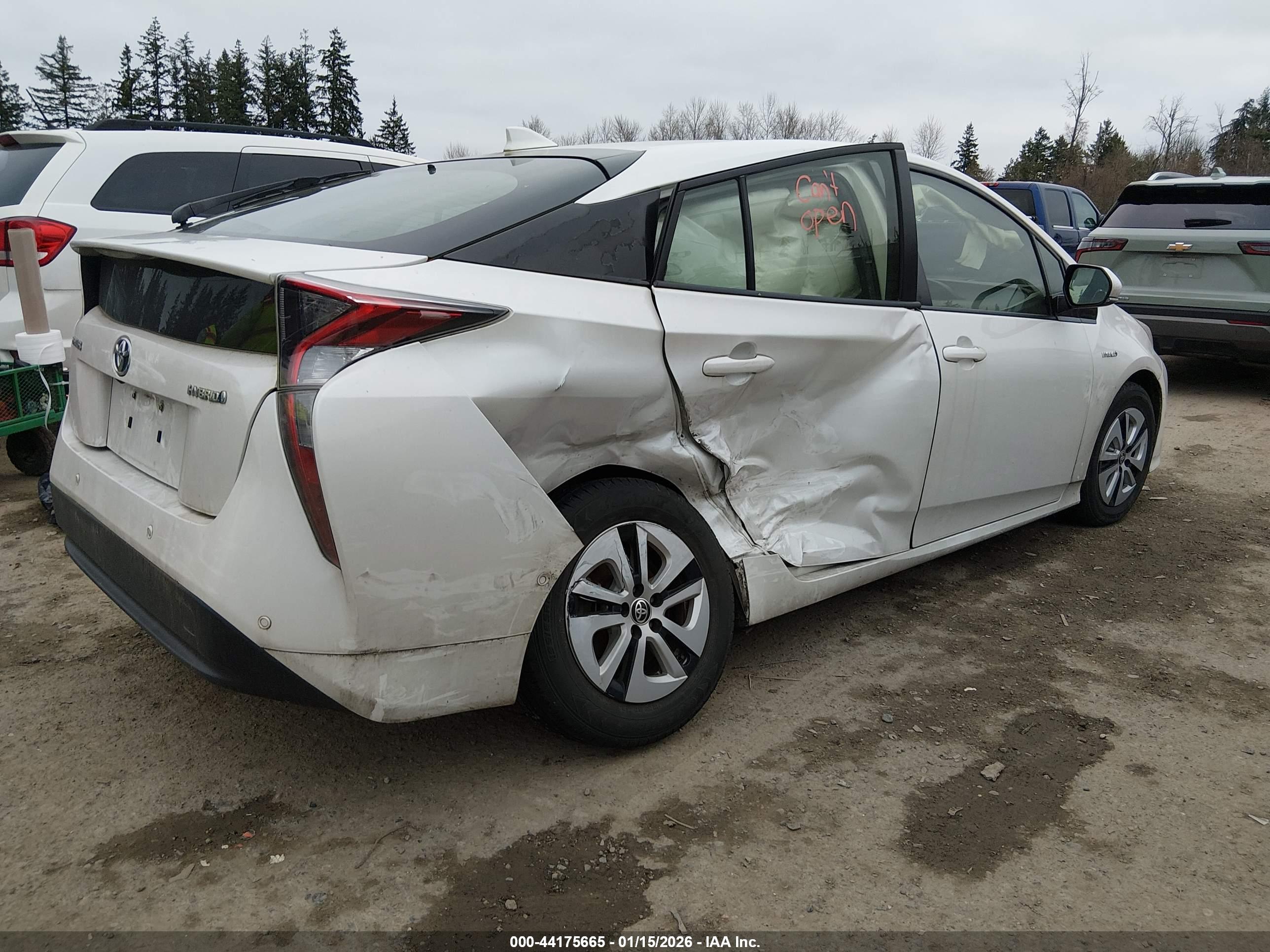 TOYOTA PRIUS image 4