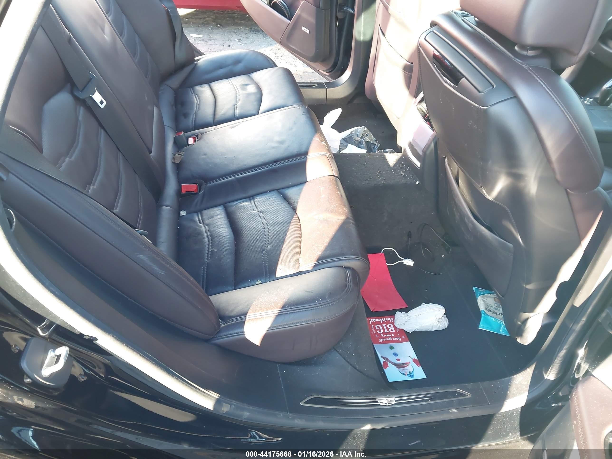 CADILLAC CT6 image 8