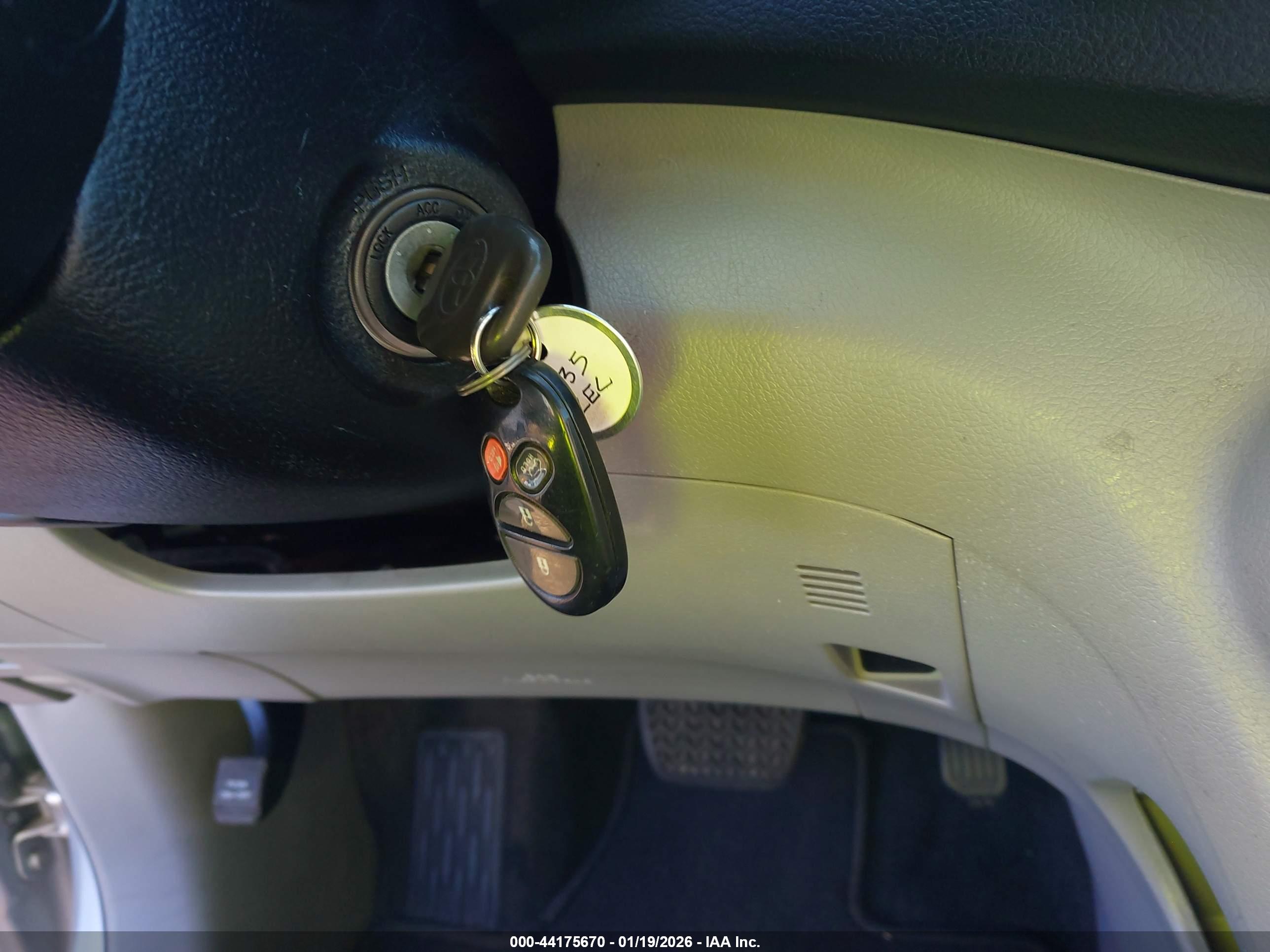 TOYOTA HIGHLANDER image 11