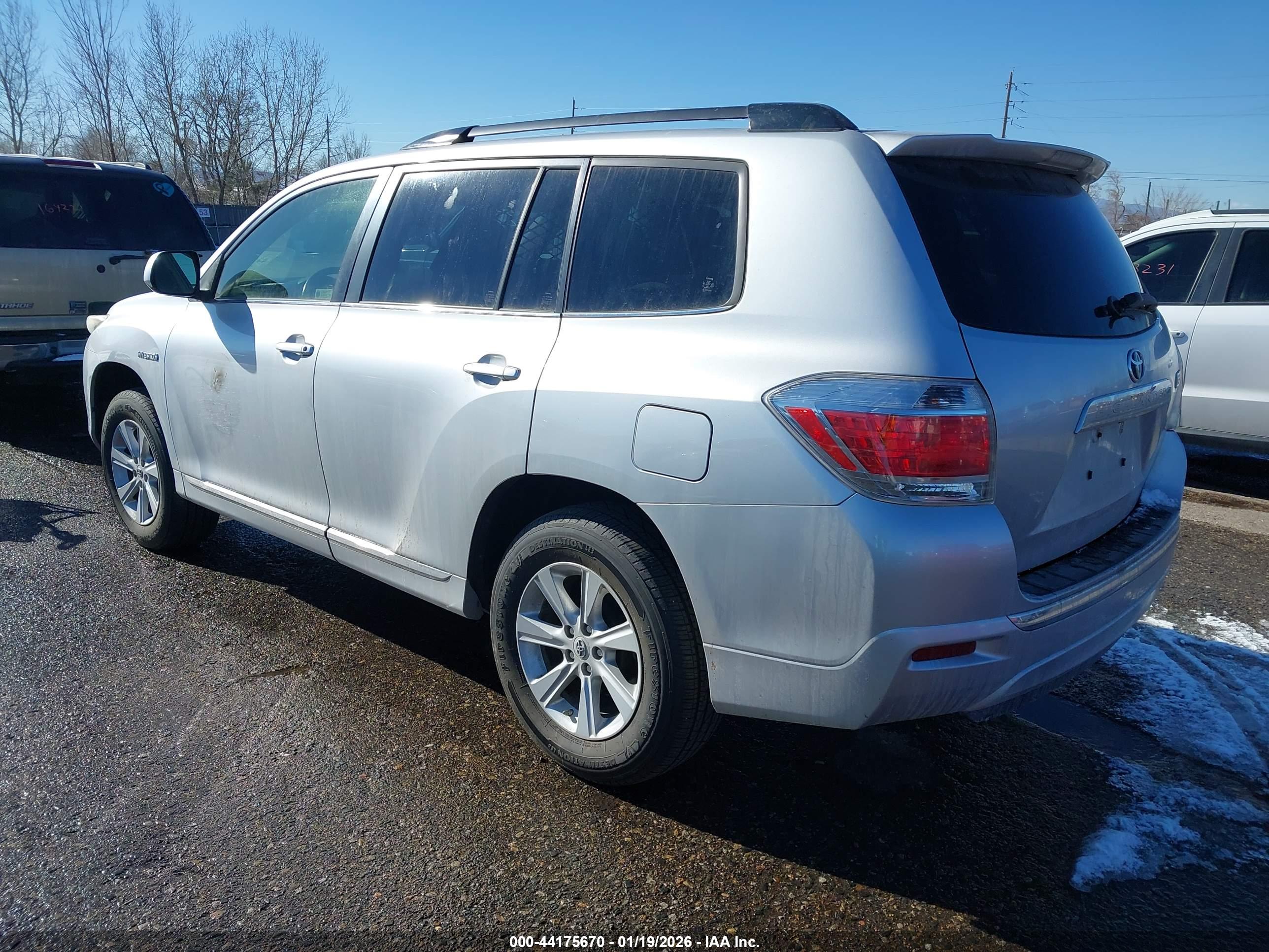 TOYOTA HIGHLANDER image 3