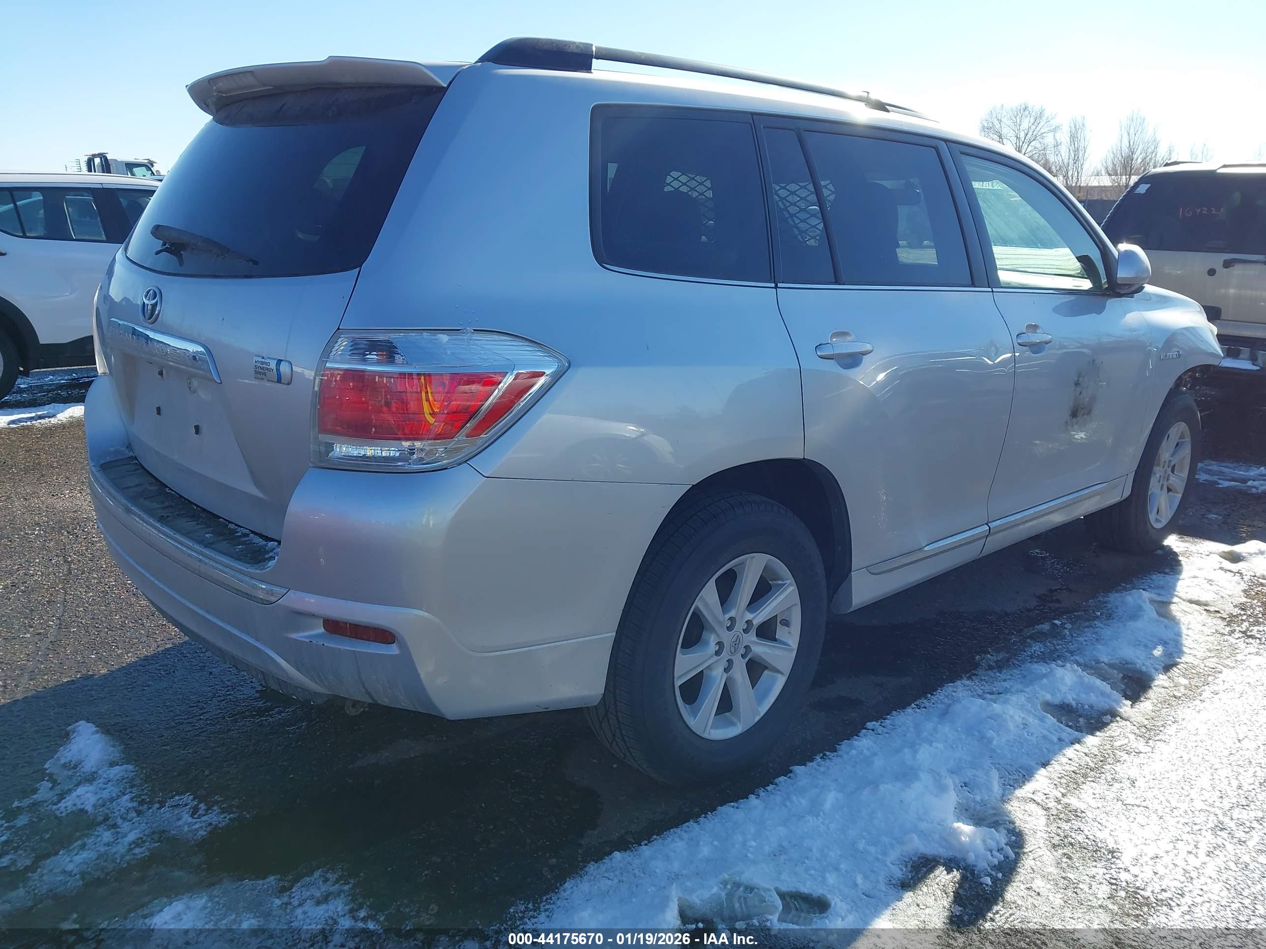 TOYOTA HIGHLANDER image 4