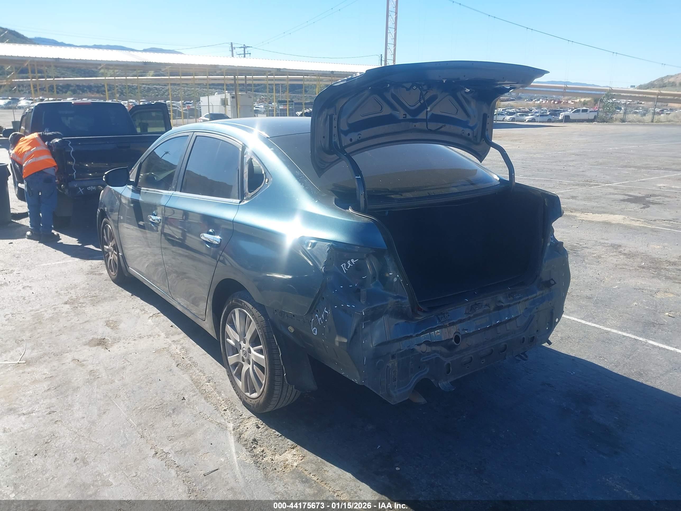 NISSAN SENTRA image 3