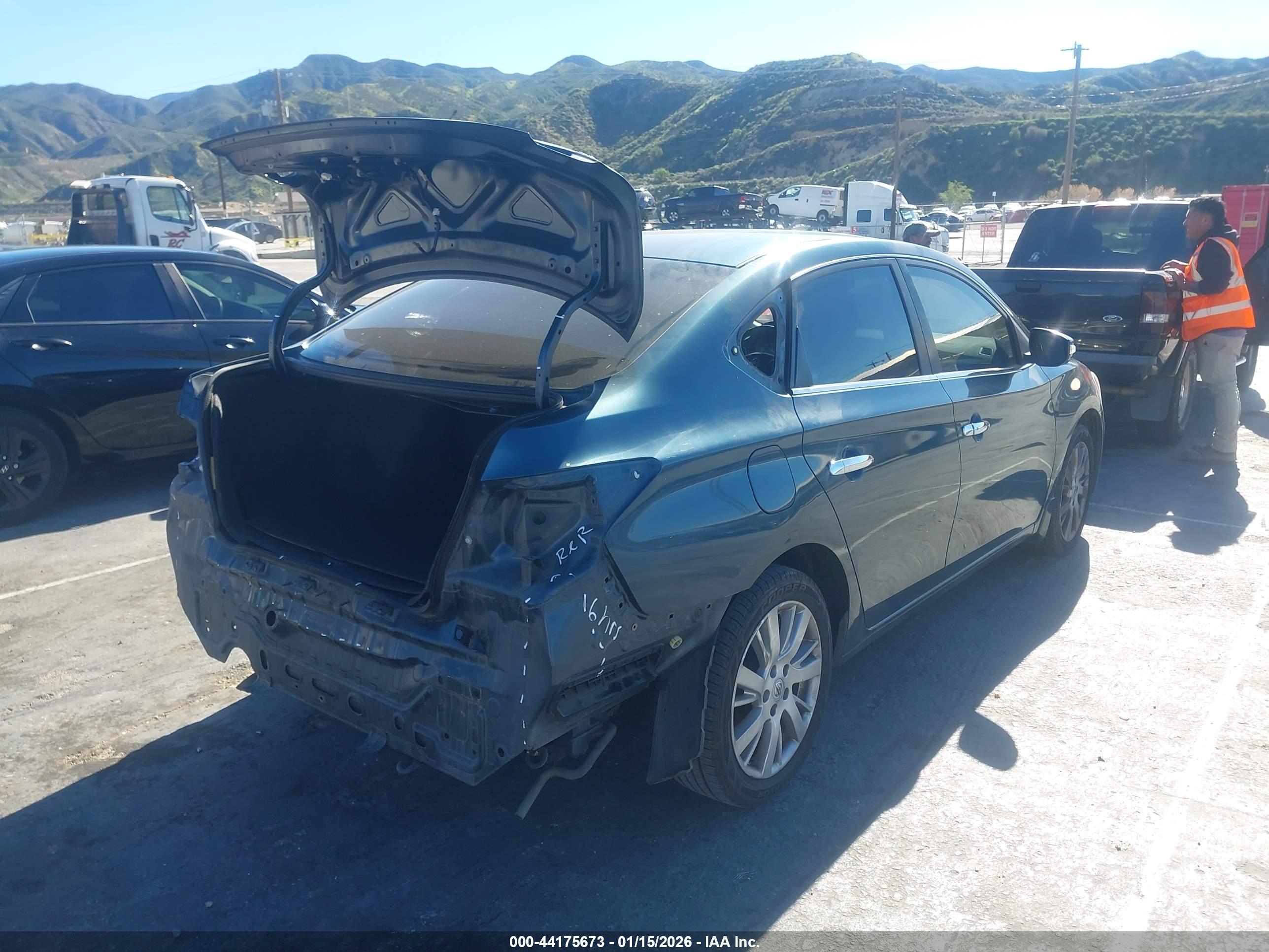 NISSAN SENTRA image 4