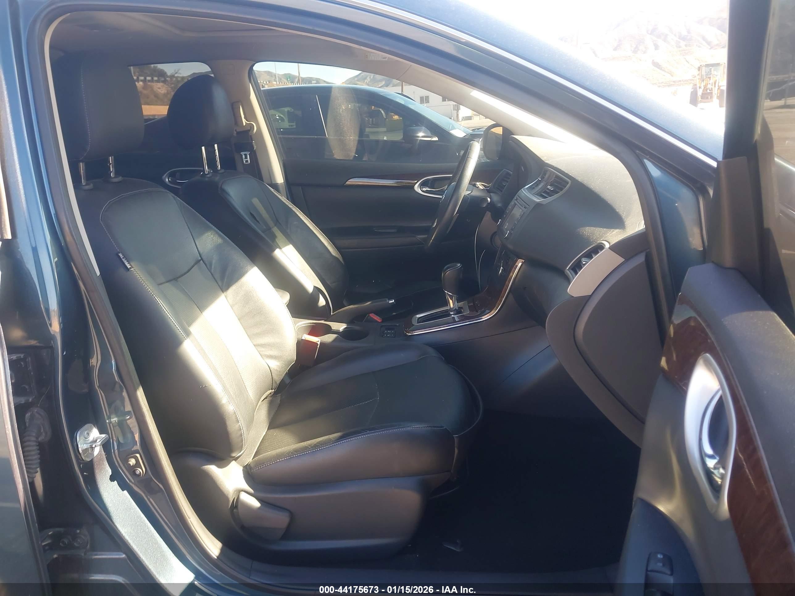 NISSAN SENTRA image 5