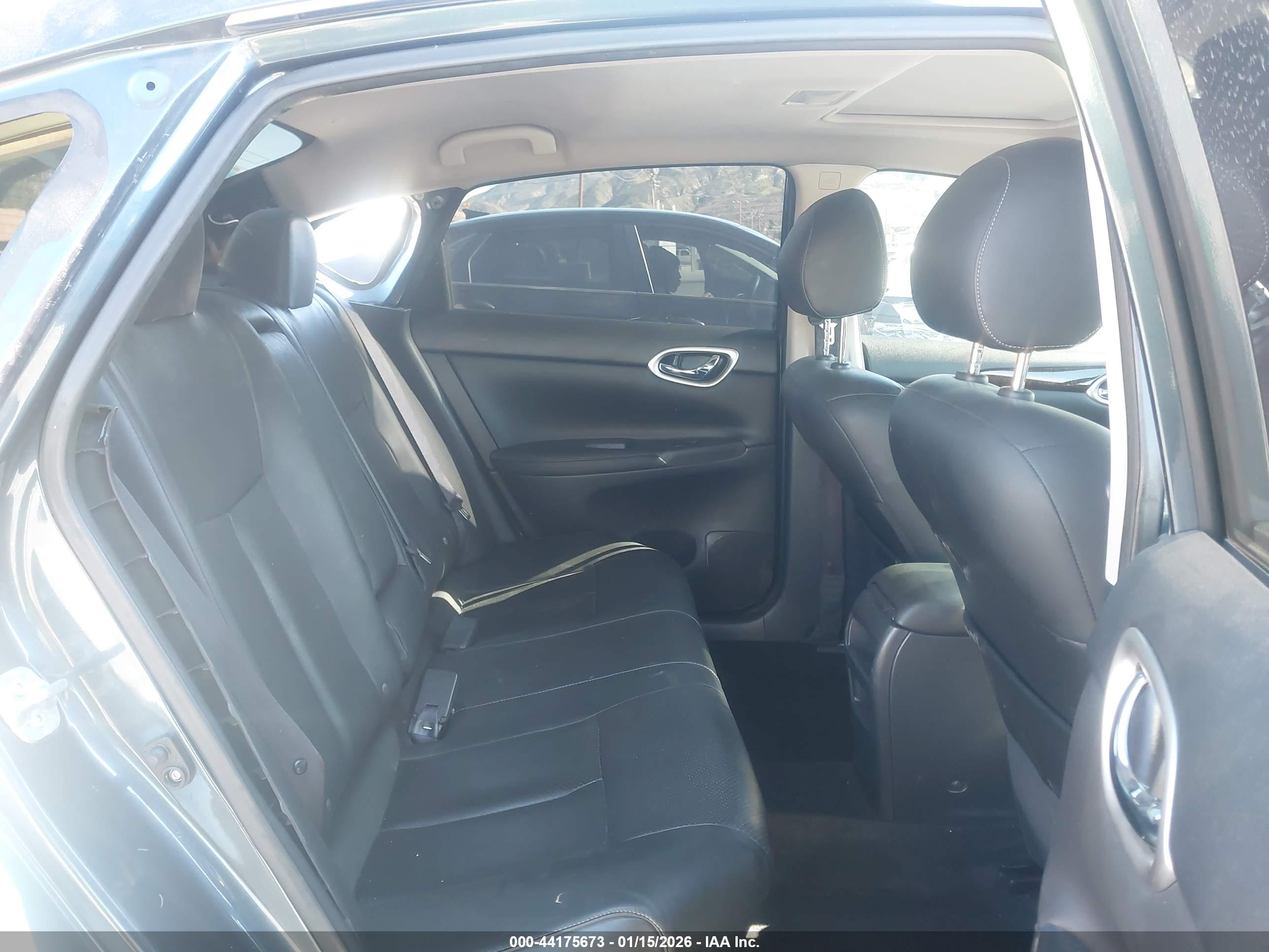 NISSAN SENTRA image 8