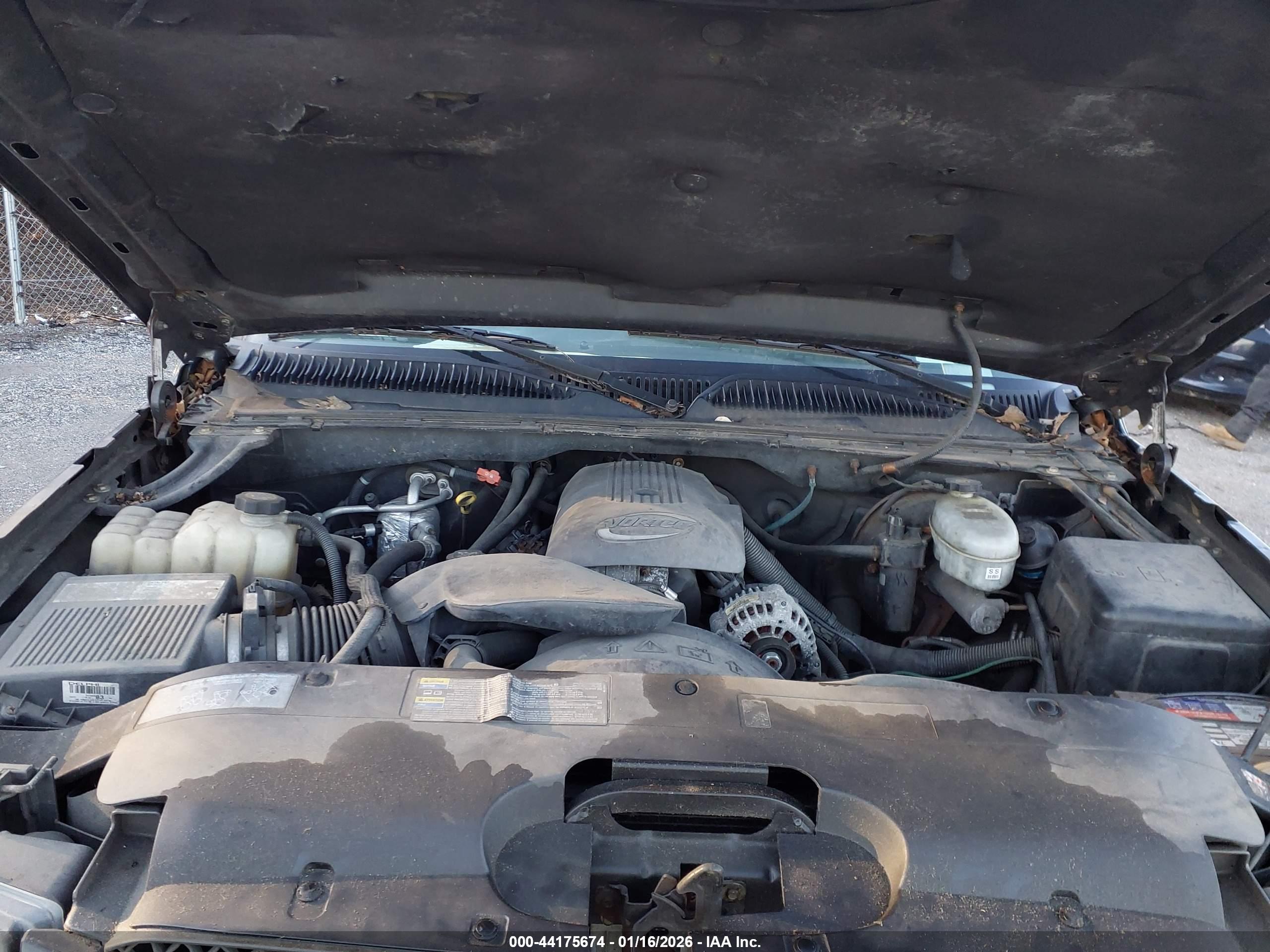 CHEVROLET SILVERADO image 10