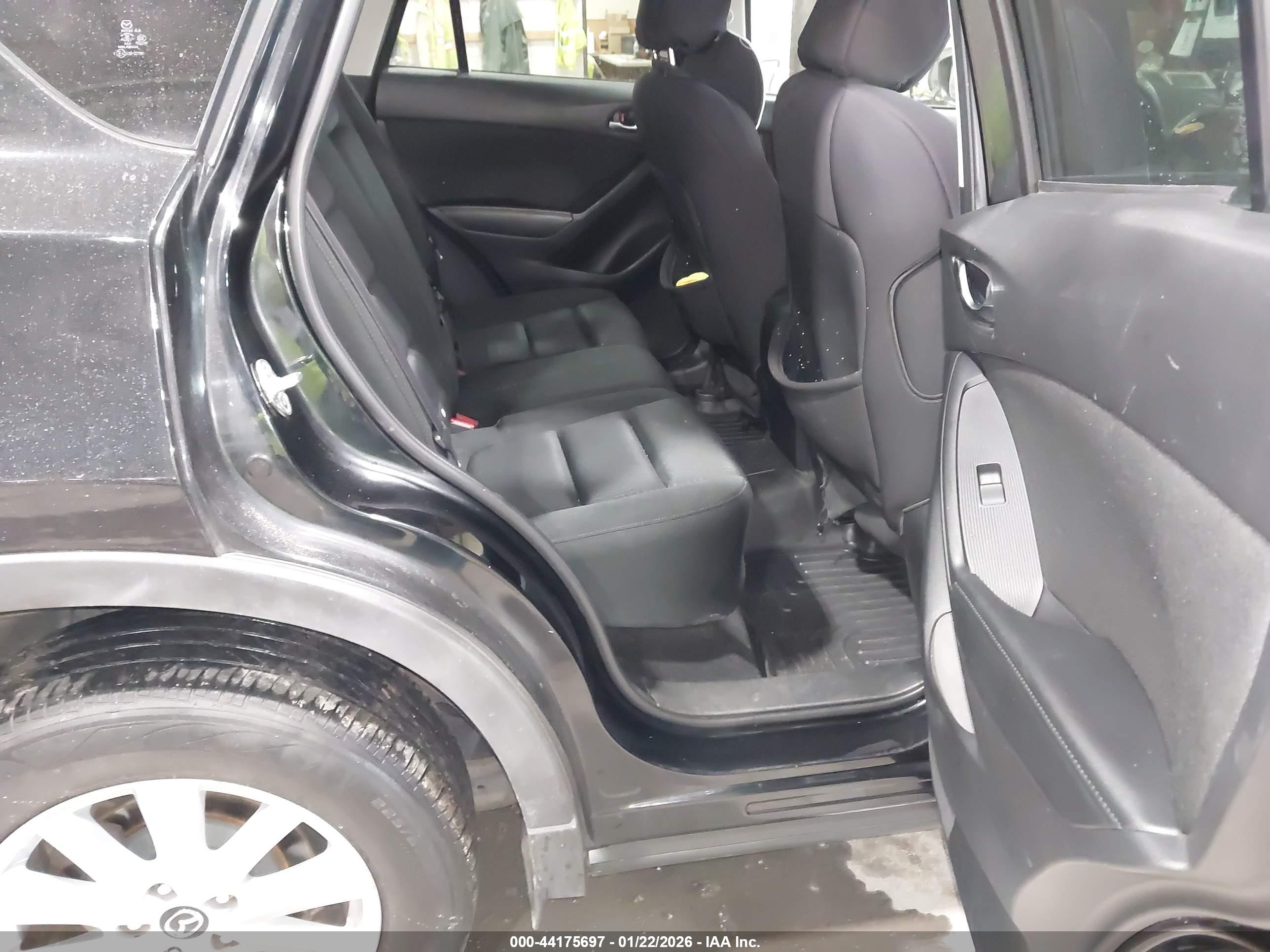 MAZDA CX-5 image 8