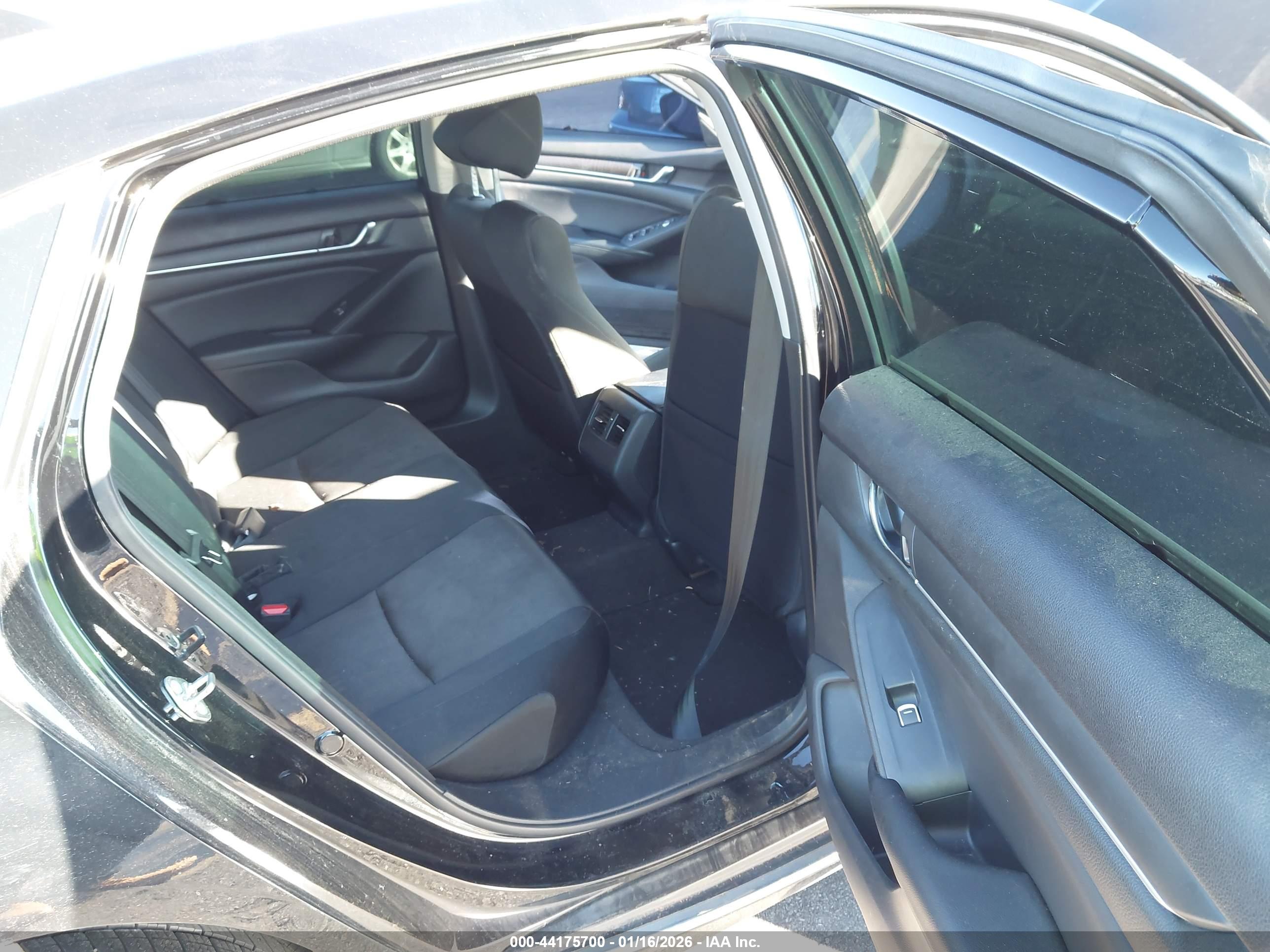 HONDA ACCORD image 8
