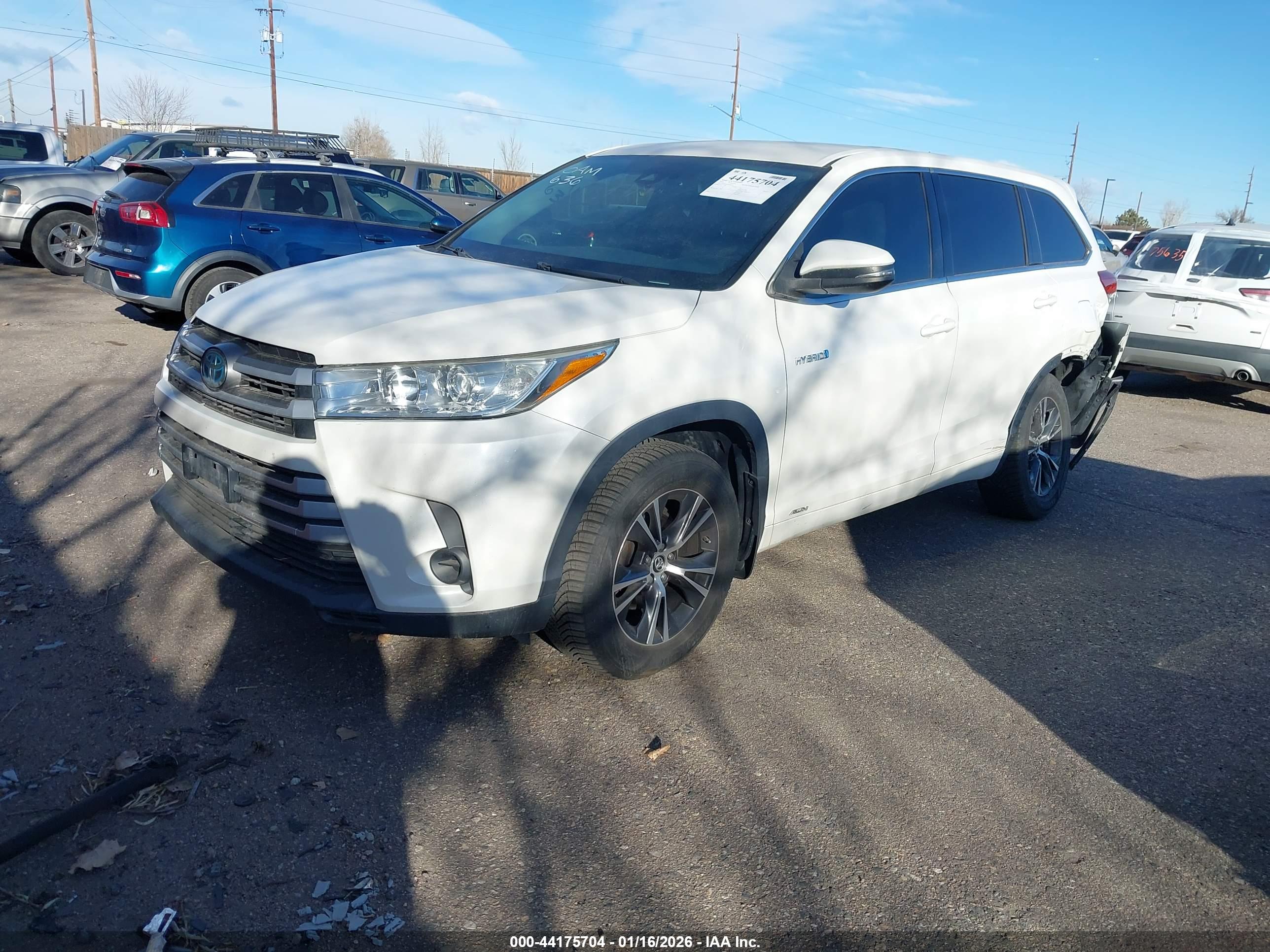 TOYOTA HIGHLANDER image 2