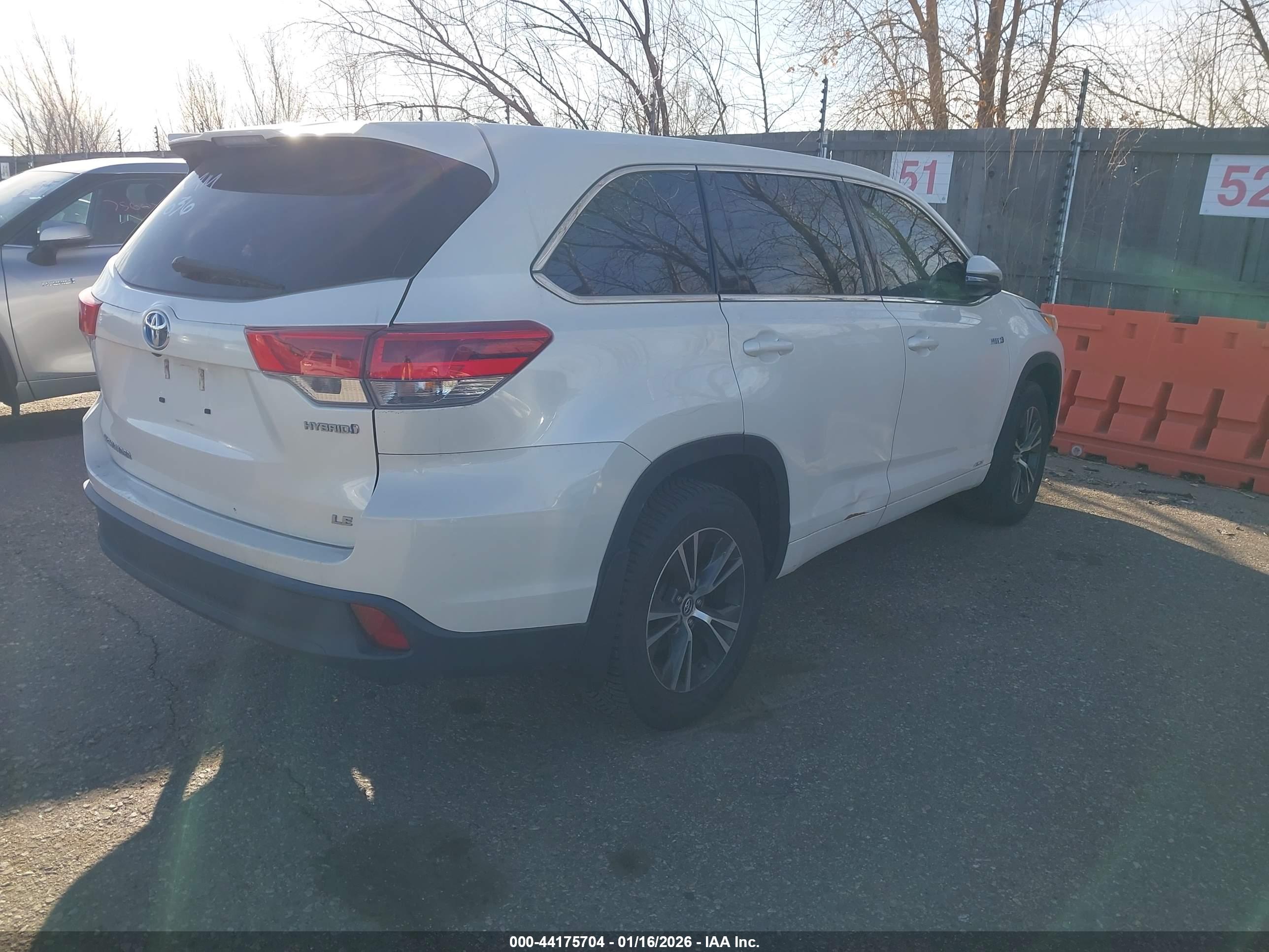 TOYOTA HIGHLANDER image 4