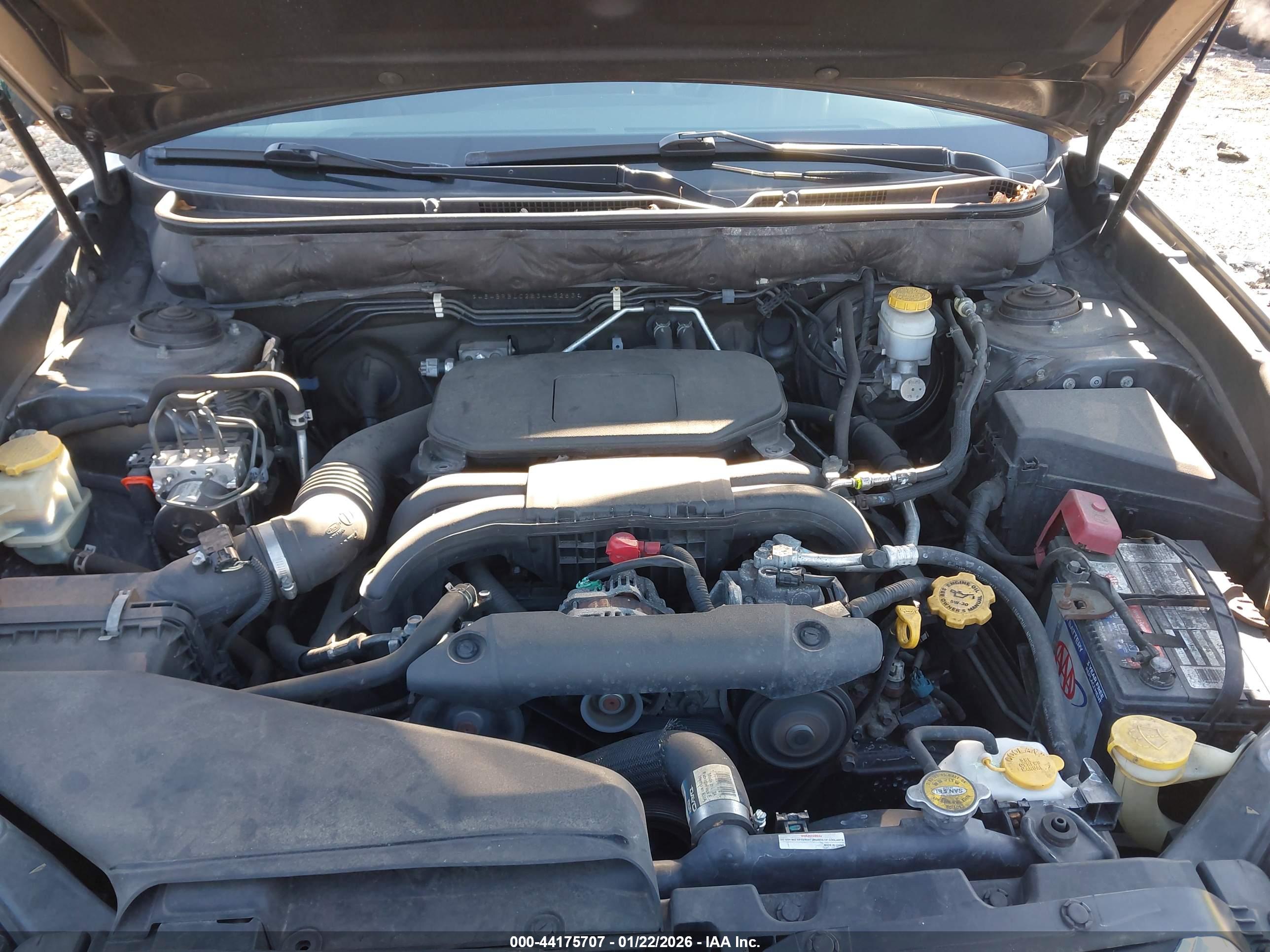 SUBARU OUTBACK image 10