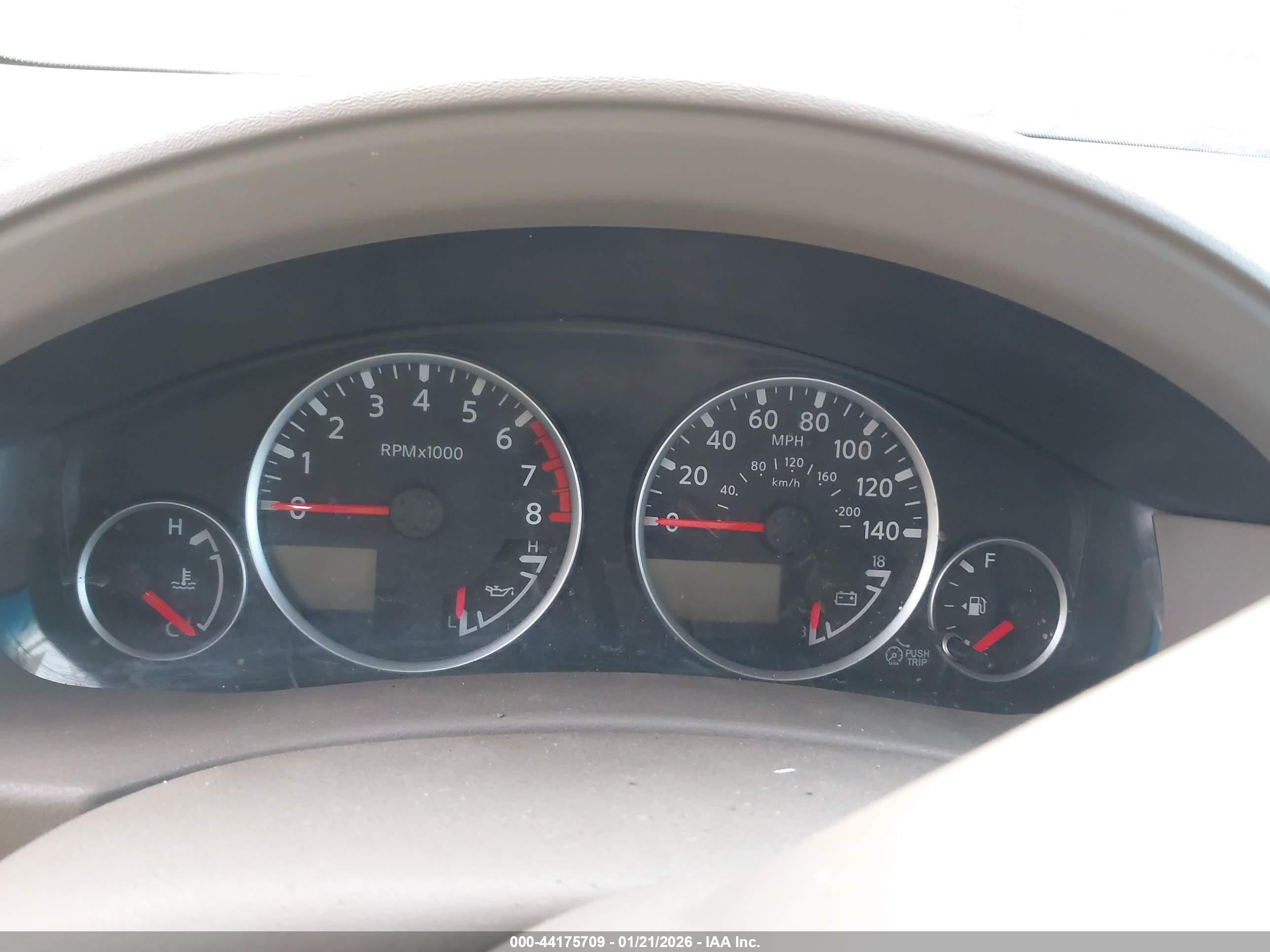 NISSAN PATHFINDER image 7