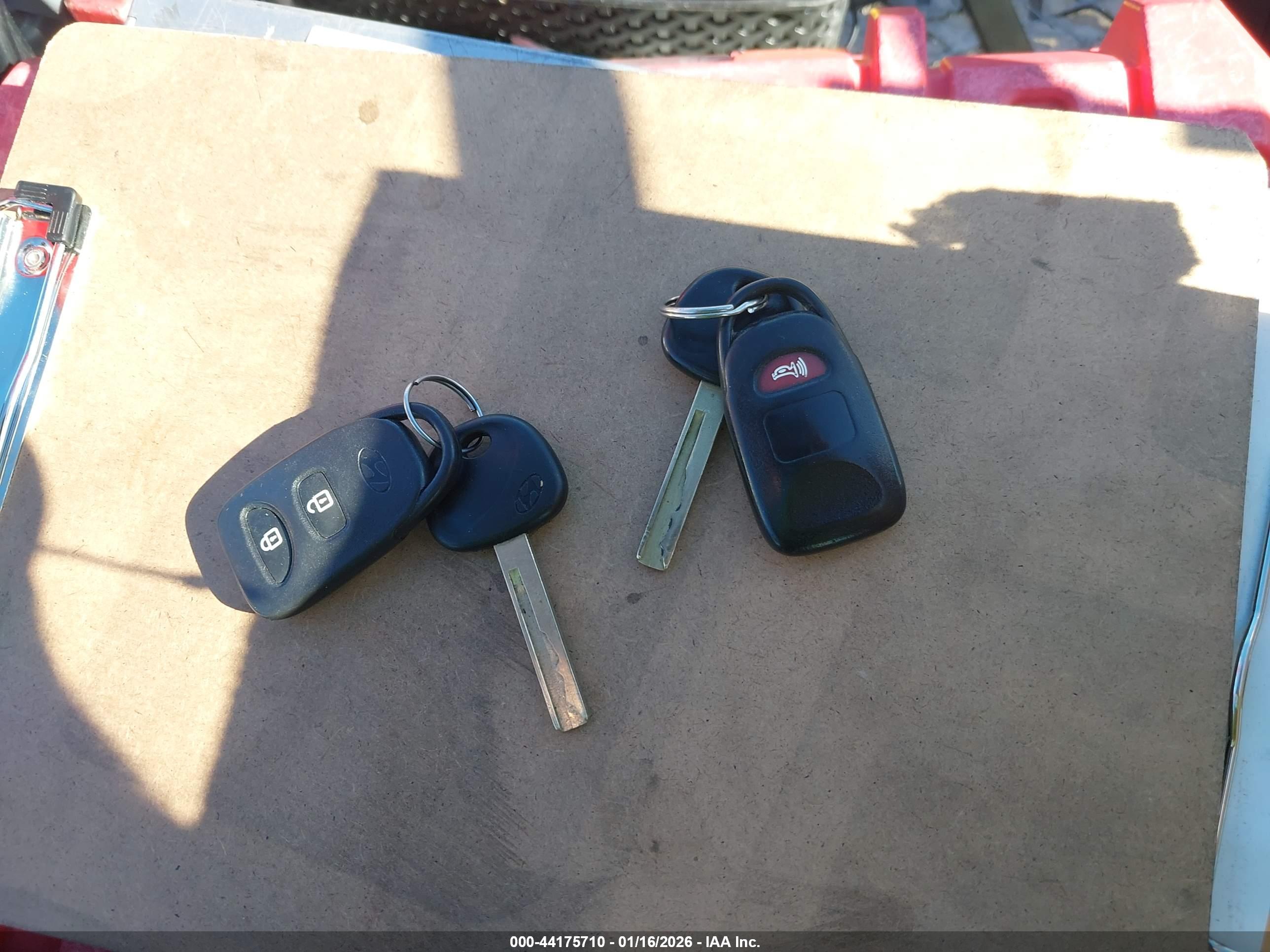 HYUNDAI ACCENT image 11