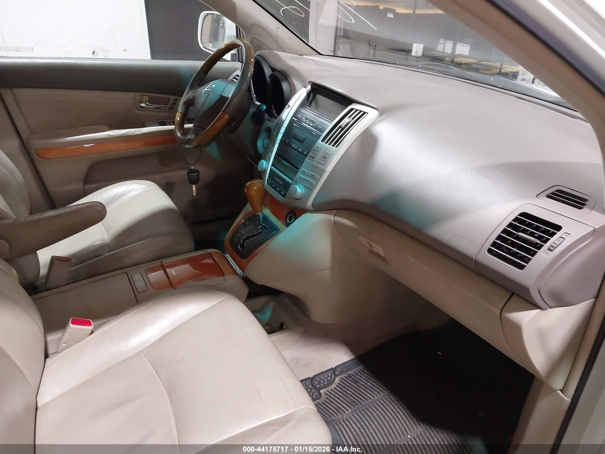 LEXUS RX image 5
