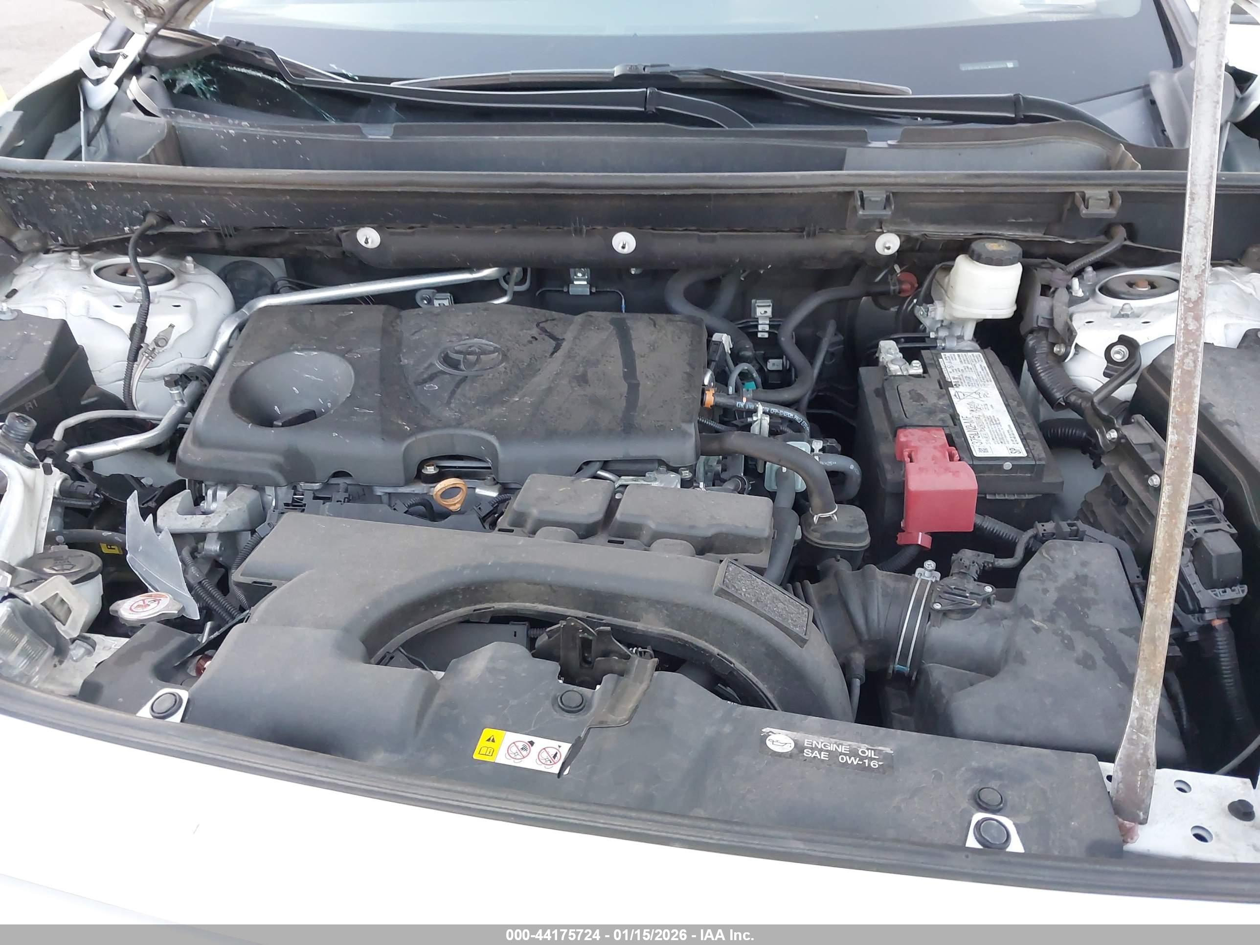 TOYOTA RAV4 image 10