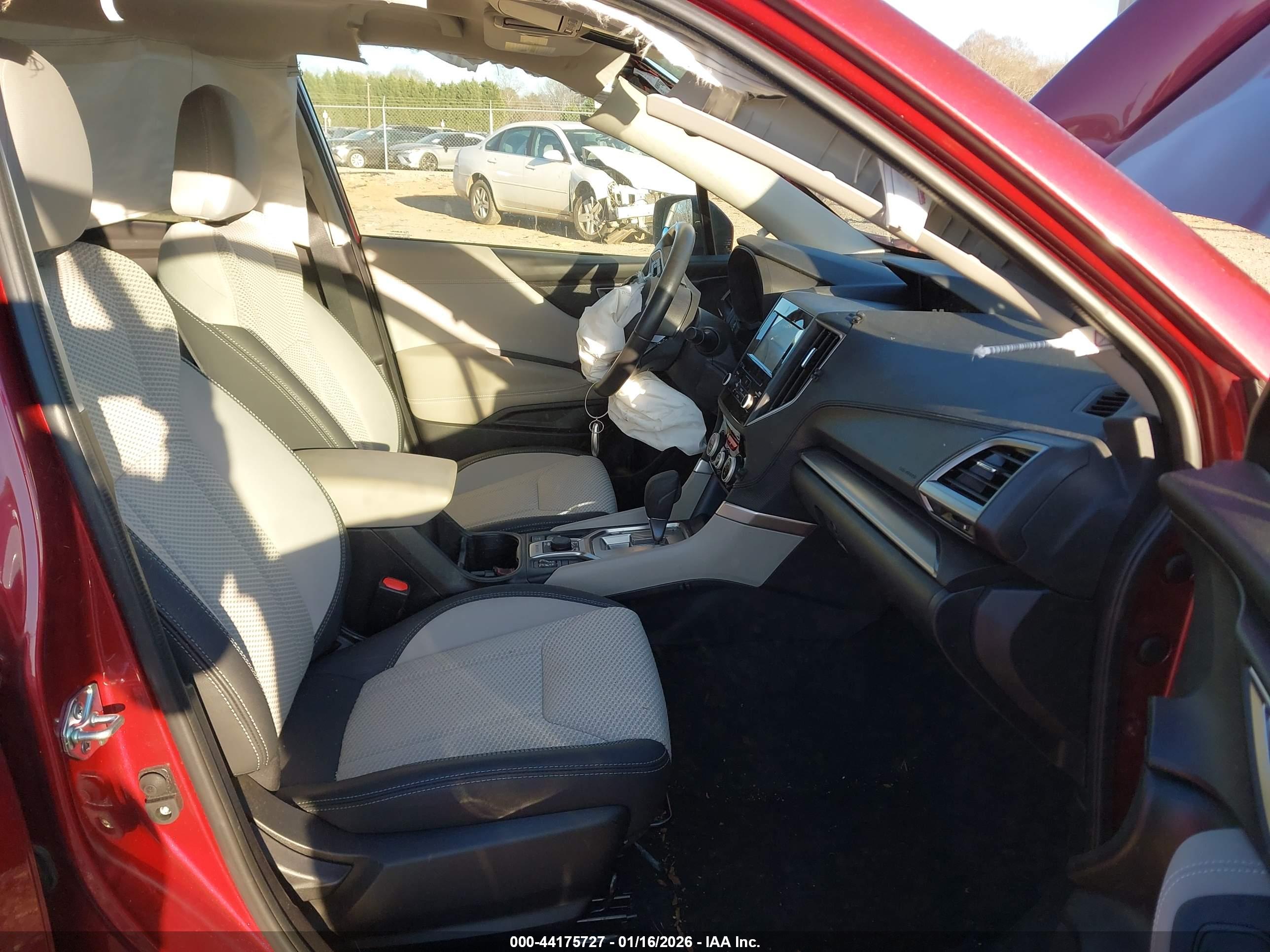 SUBARU FORESTER image 5