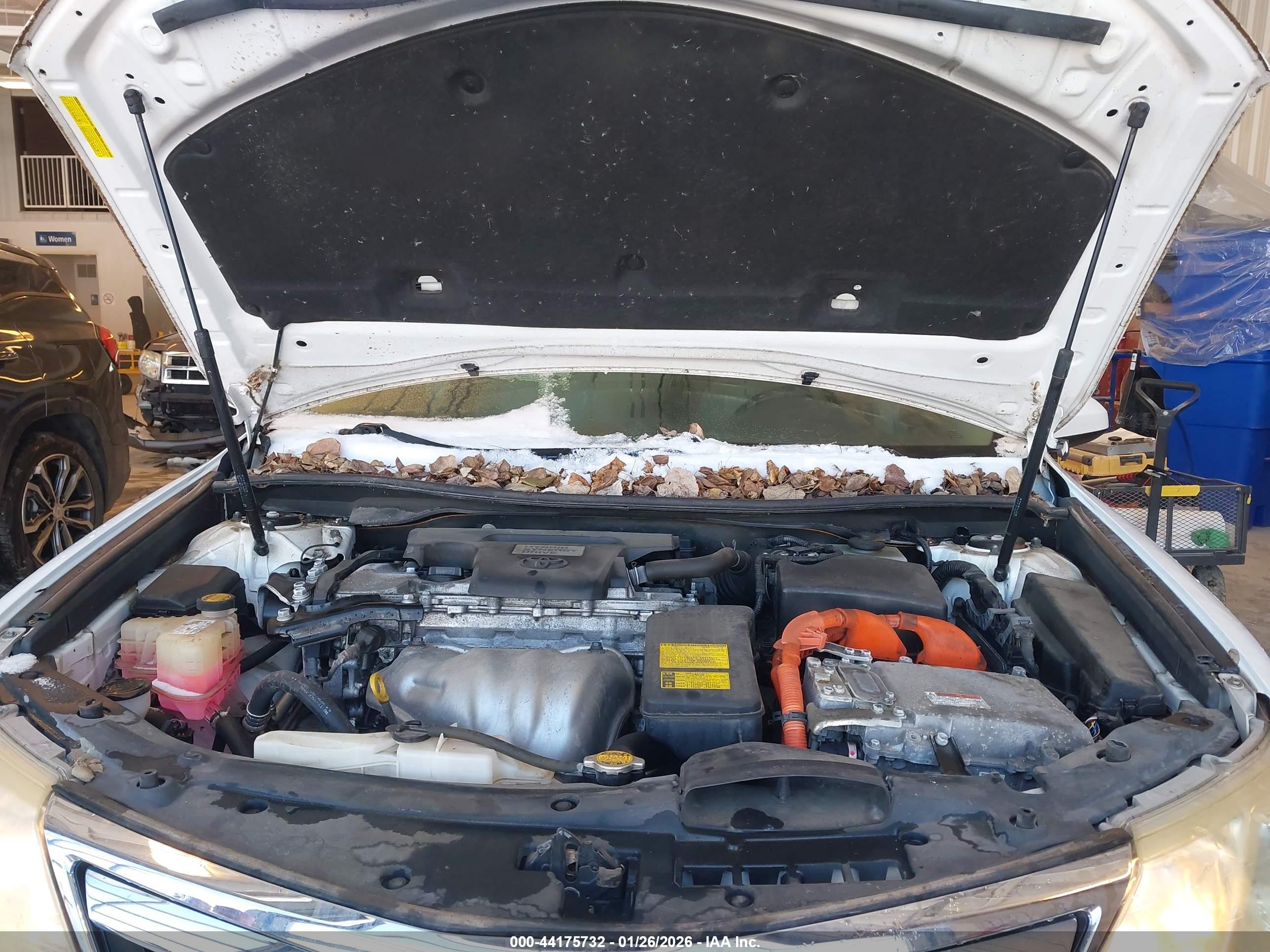 TOYOTA CAMRY image 10
