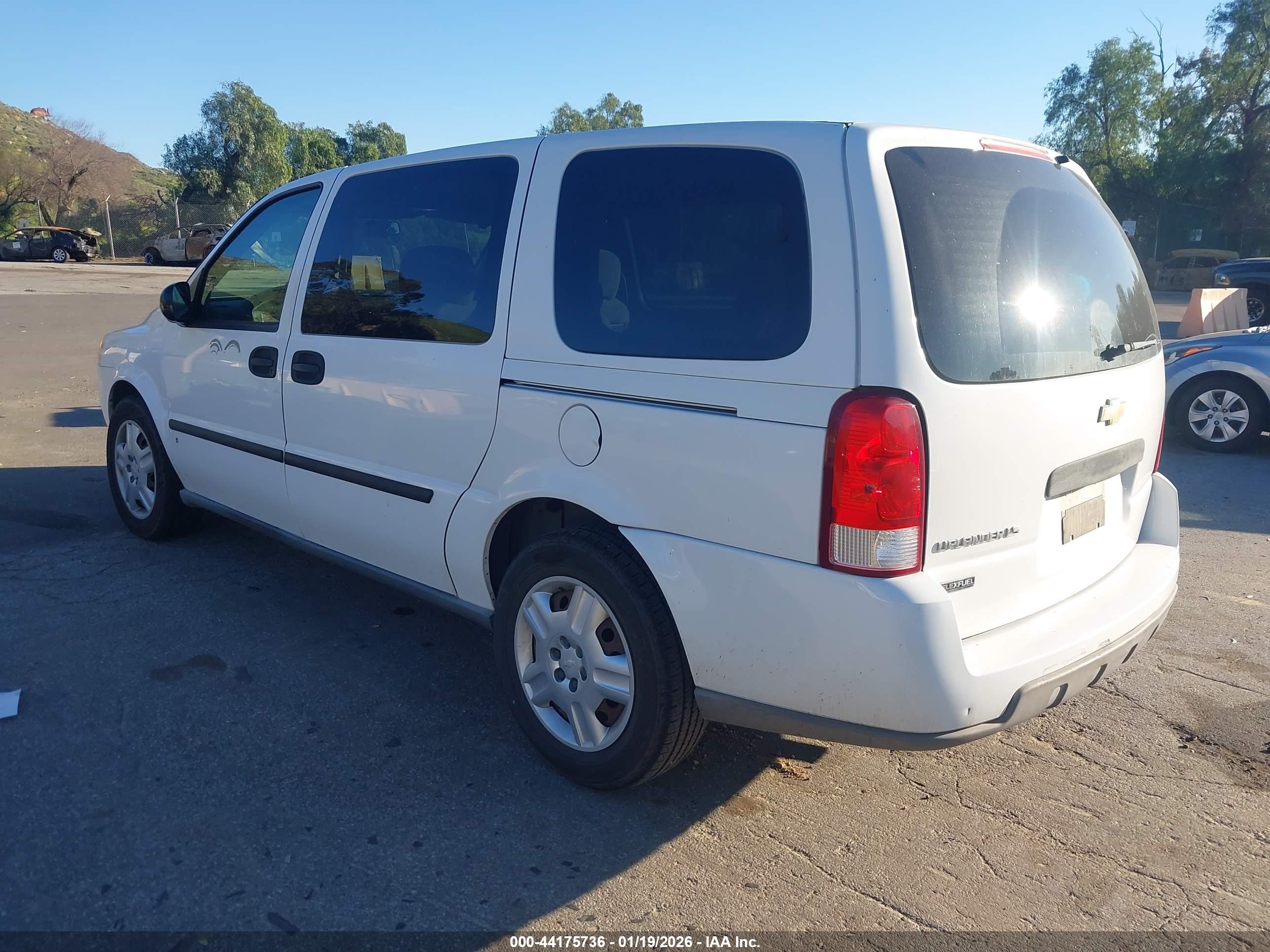 CHEVROLET UPLANDER image 3