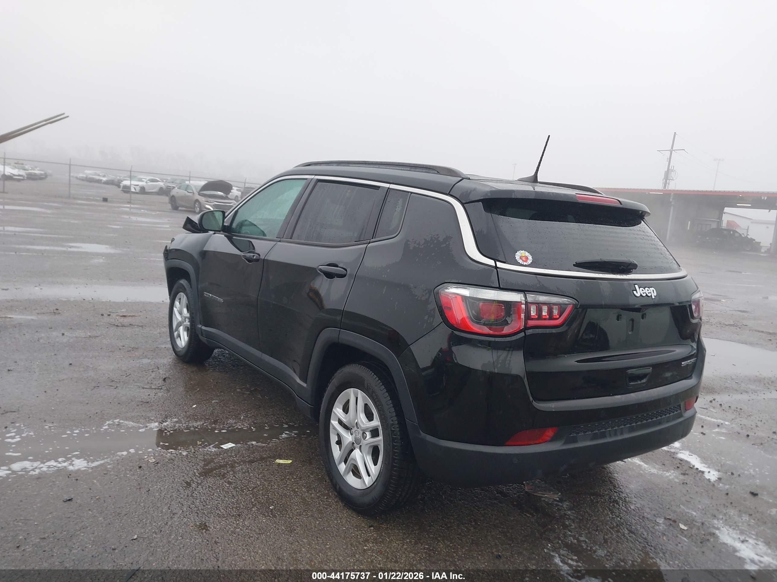 JEEP COMPASS image 3
