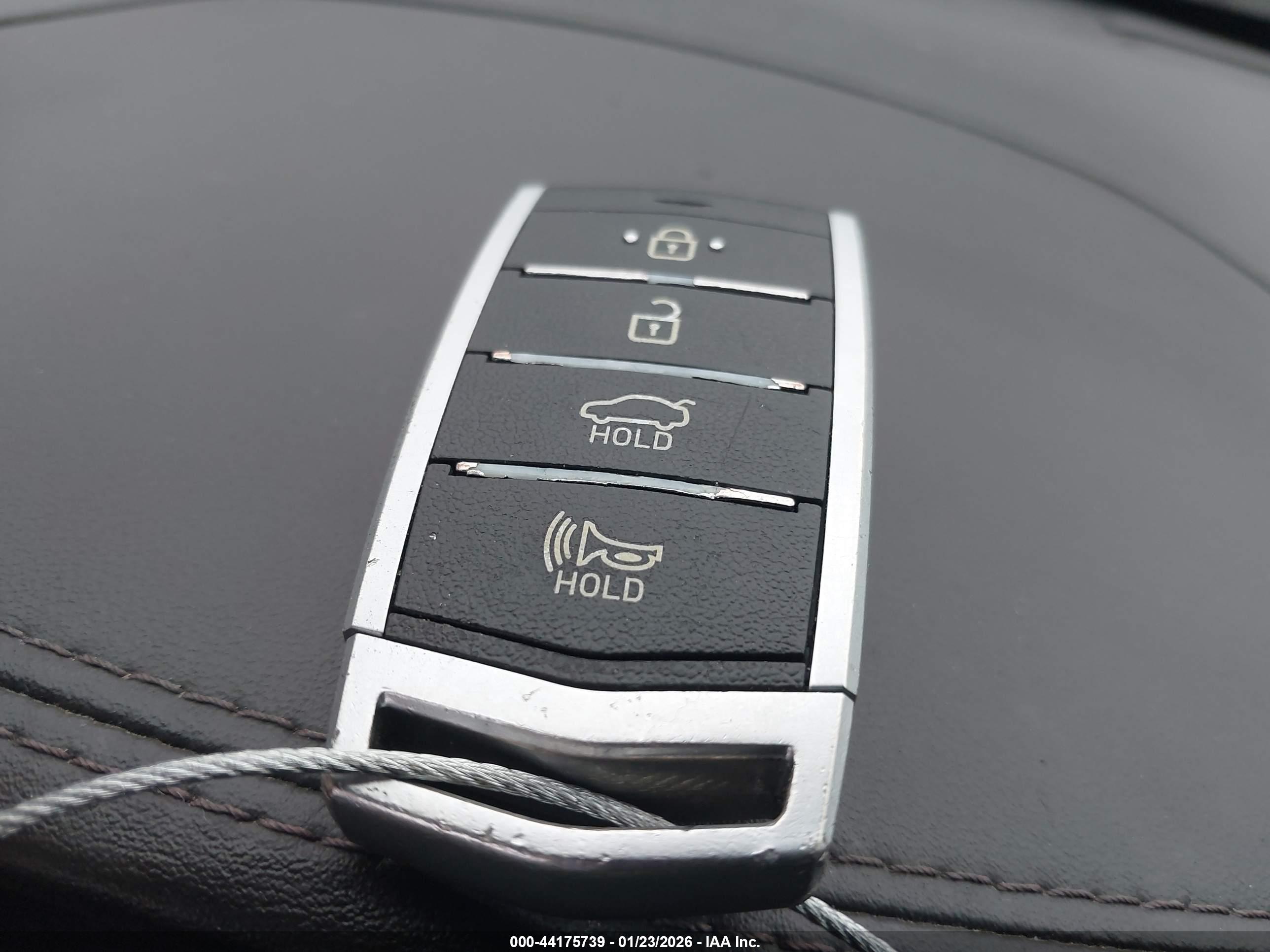 GENESIS G80 image 11