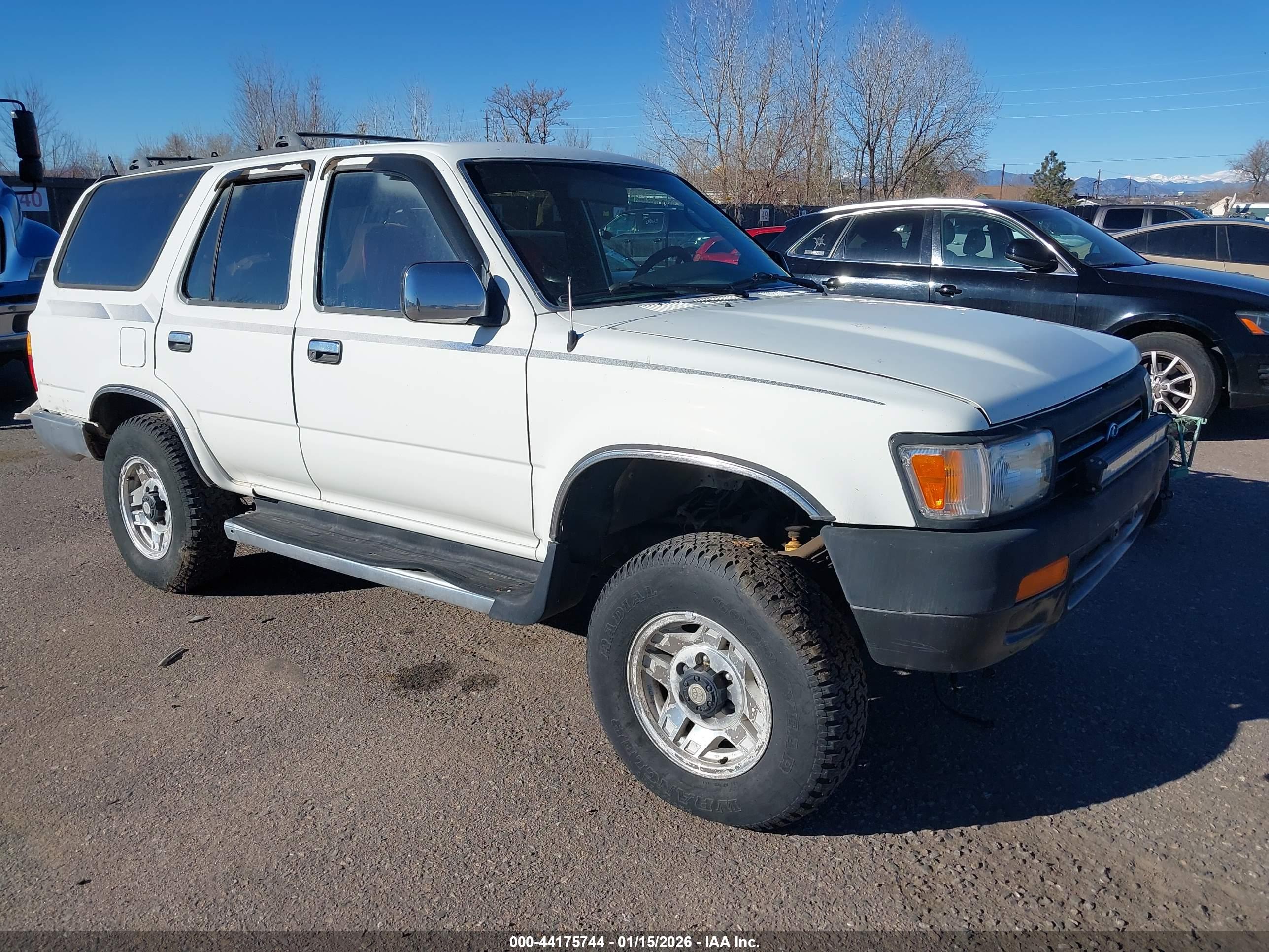 TOYOTA 4RUNNER image 6