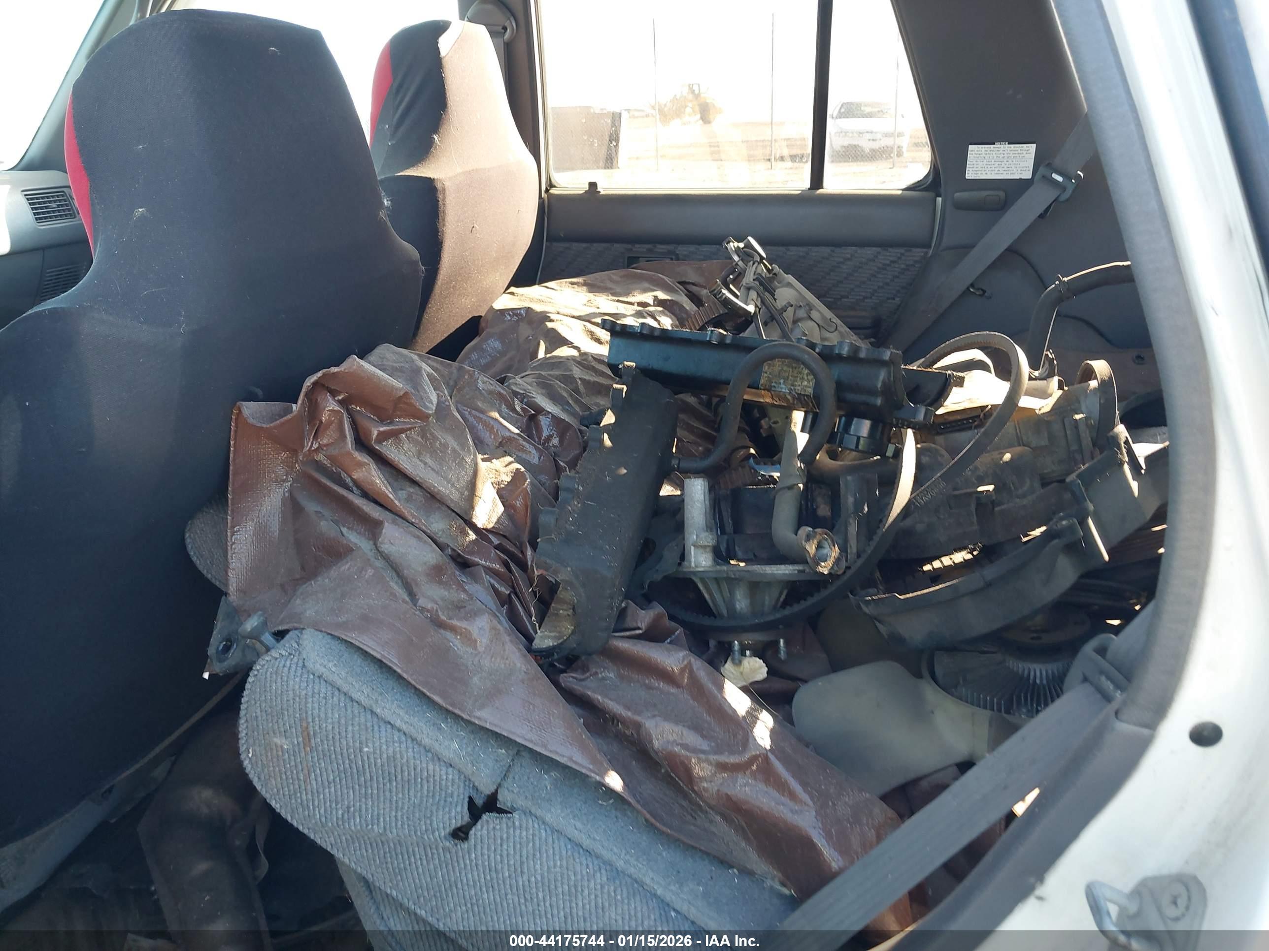 TOYOTA 4RUNNER image 8