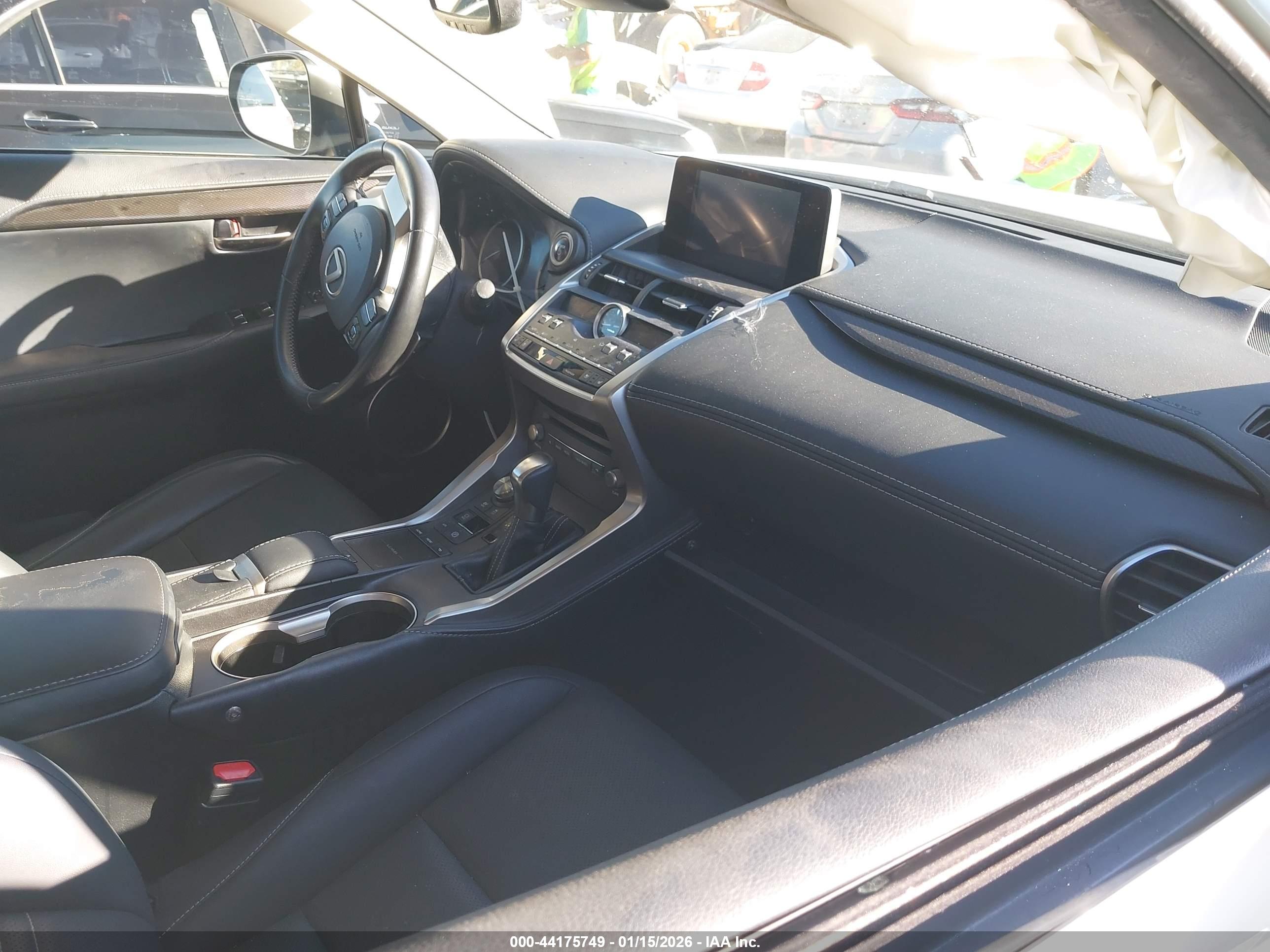 LEXUS NX image 5