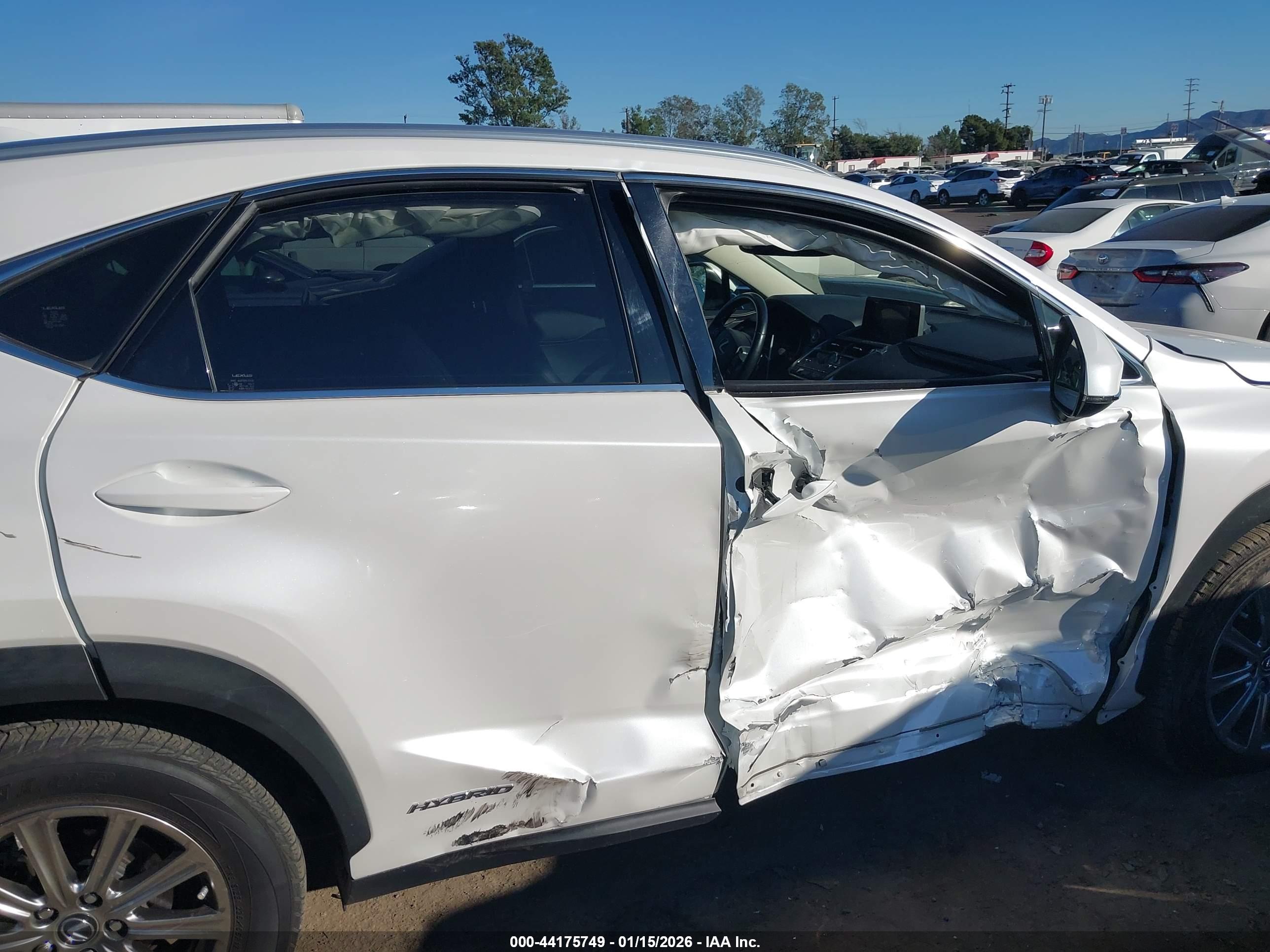 LEXUS NX image 6