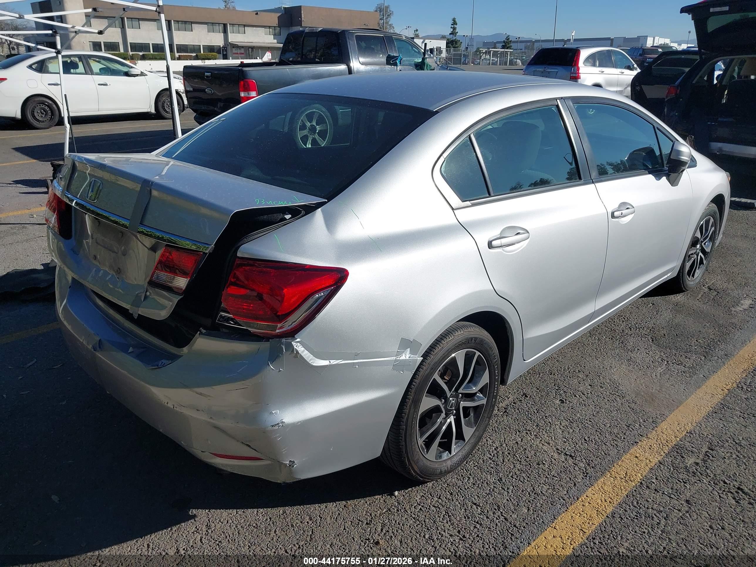 HONDA CIVIC image 4