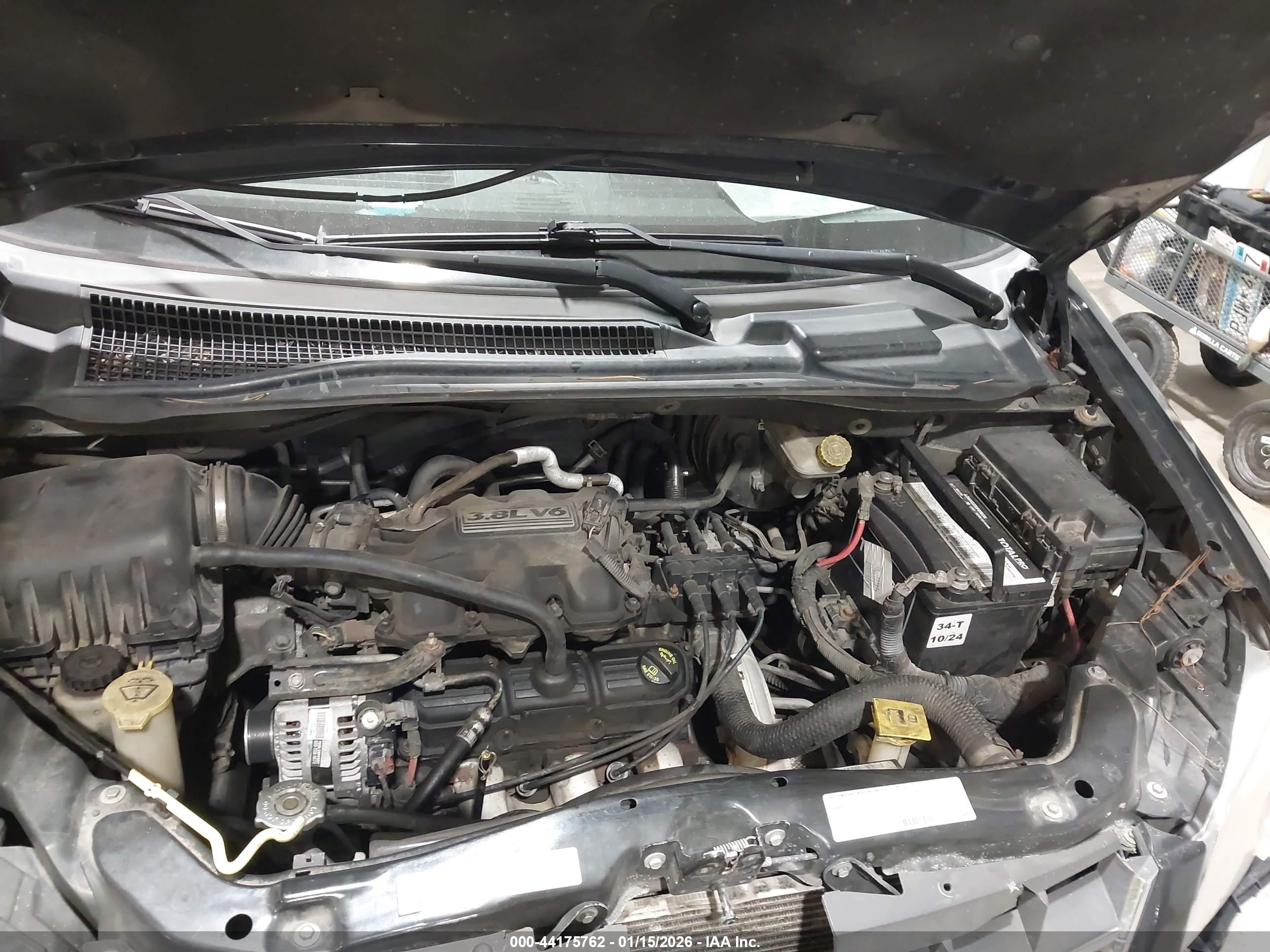CHRYSLER TOWN image 10