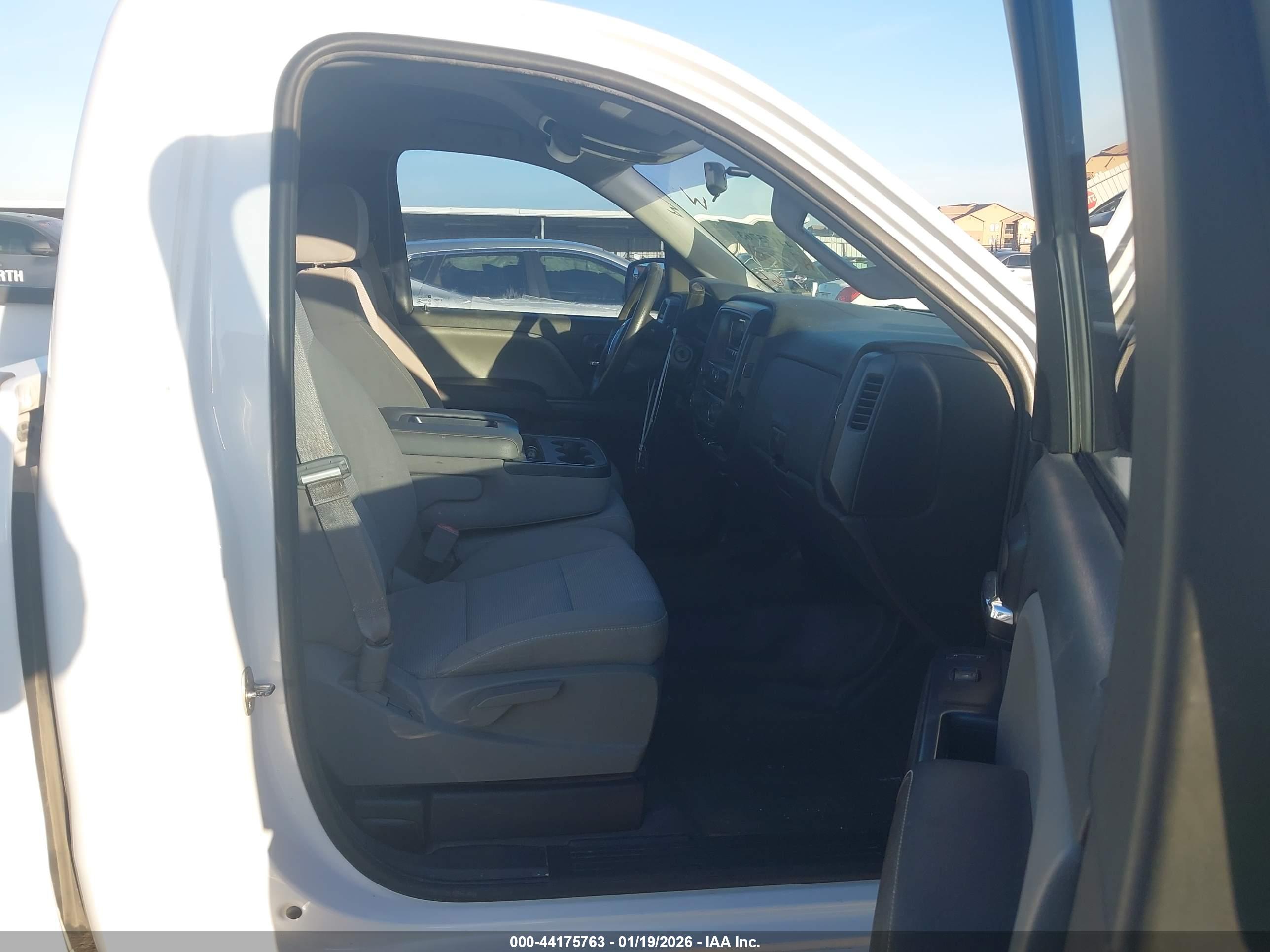 GMC SIERRA image 5