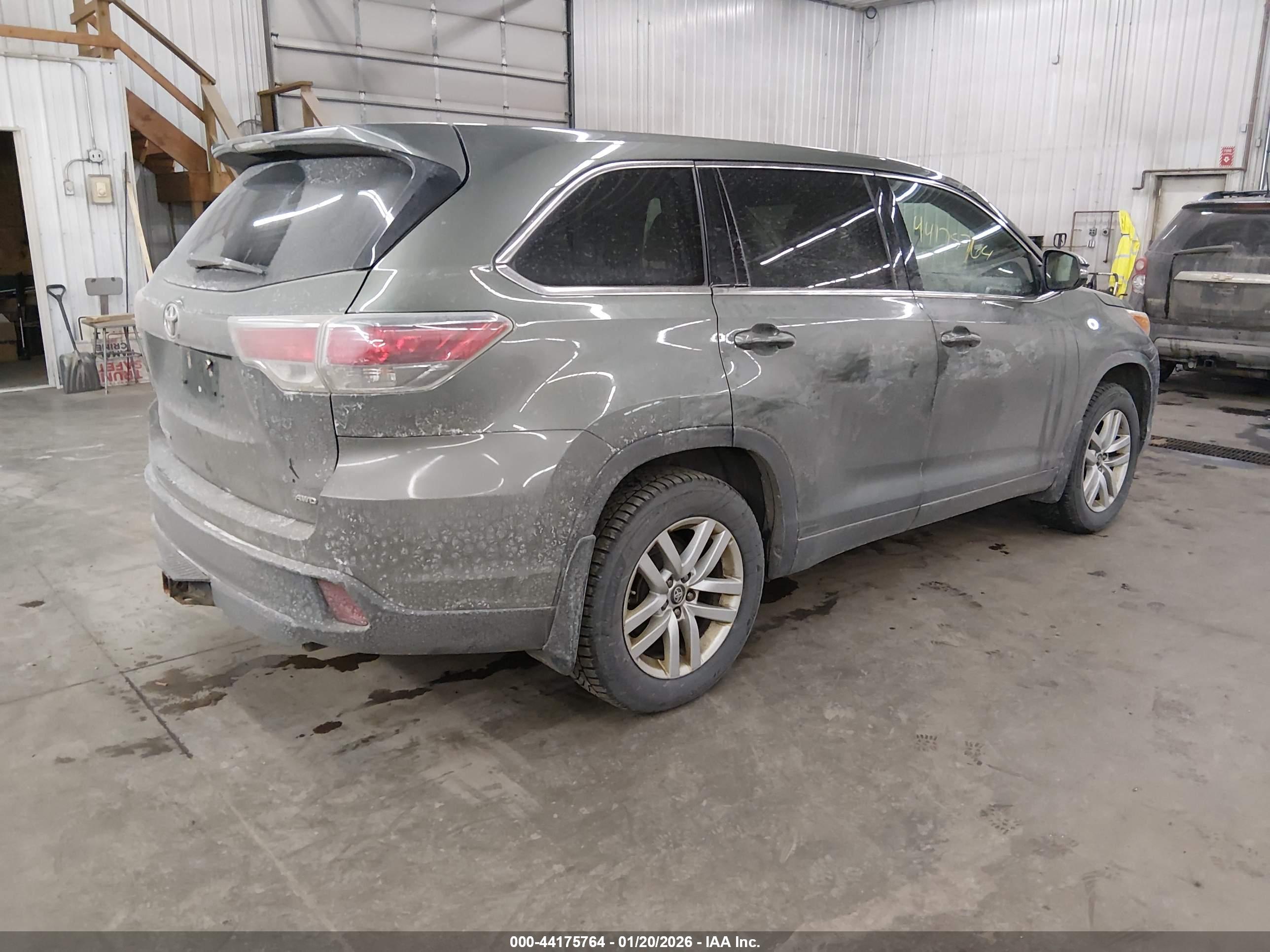 TOYOTA HIGHLANDER image 4