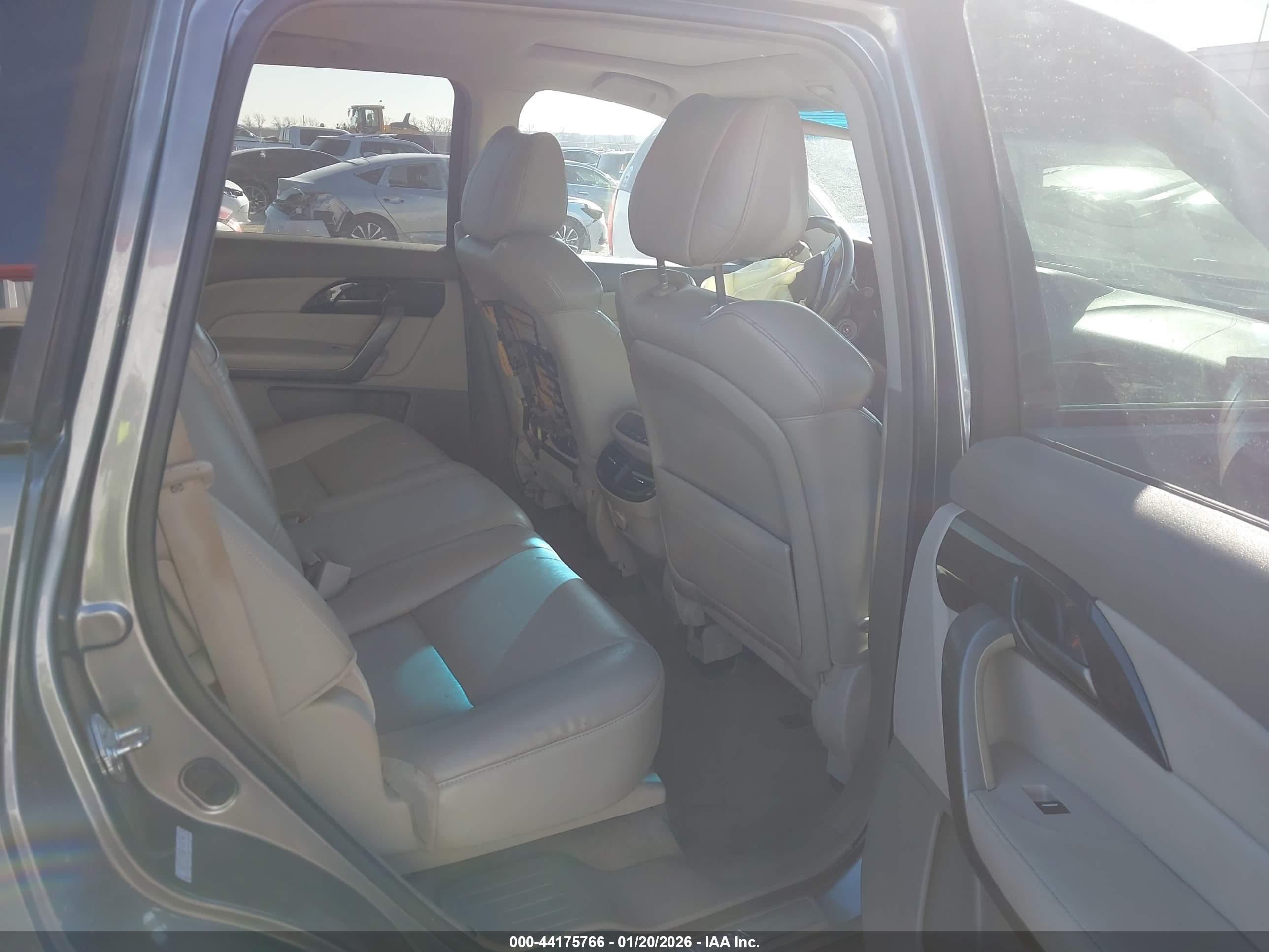 ACURA MDX image 8