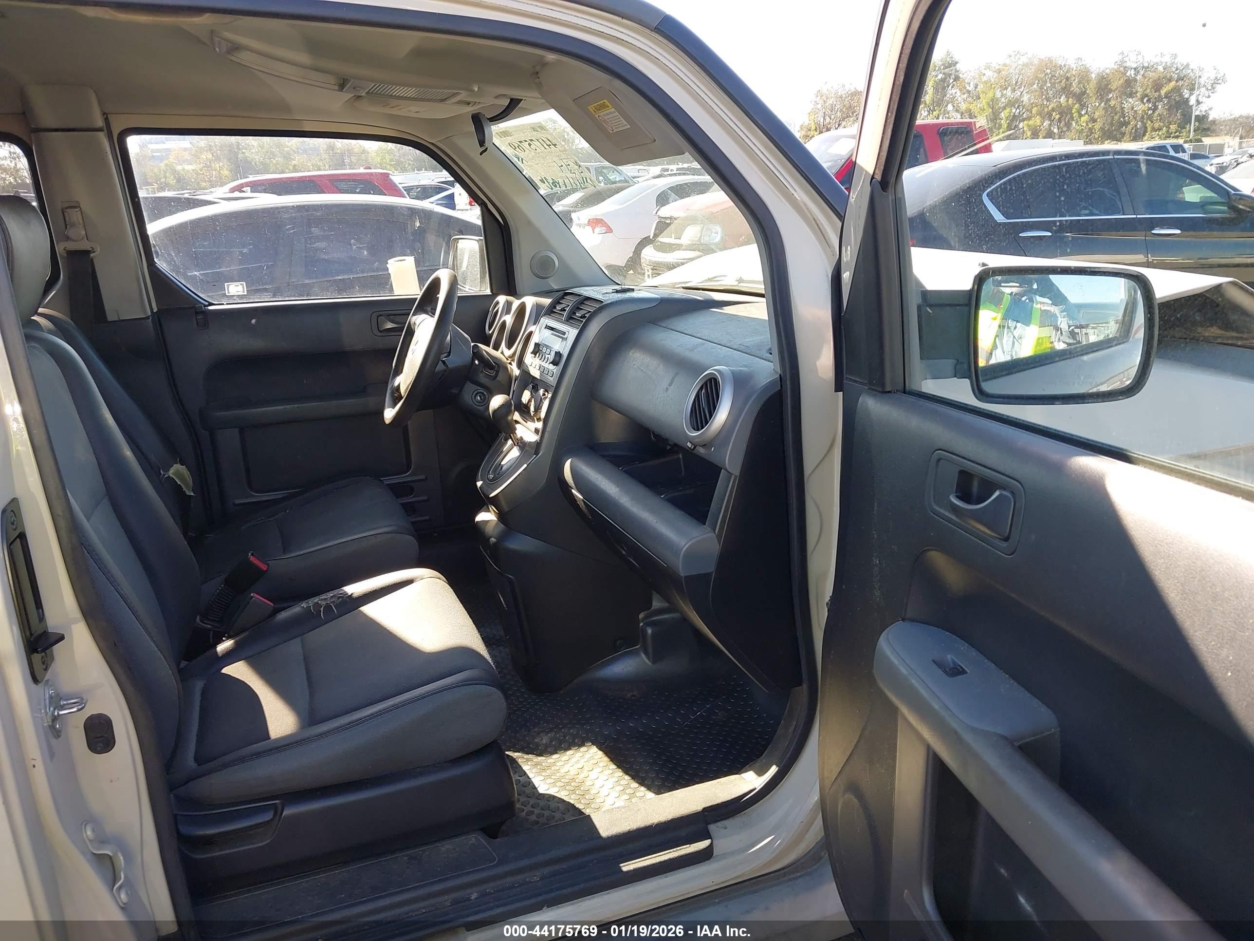 HONDA ELEMENT image 5