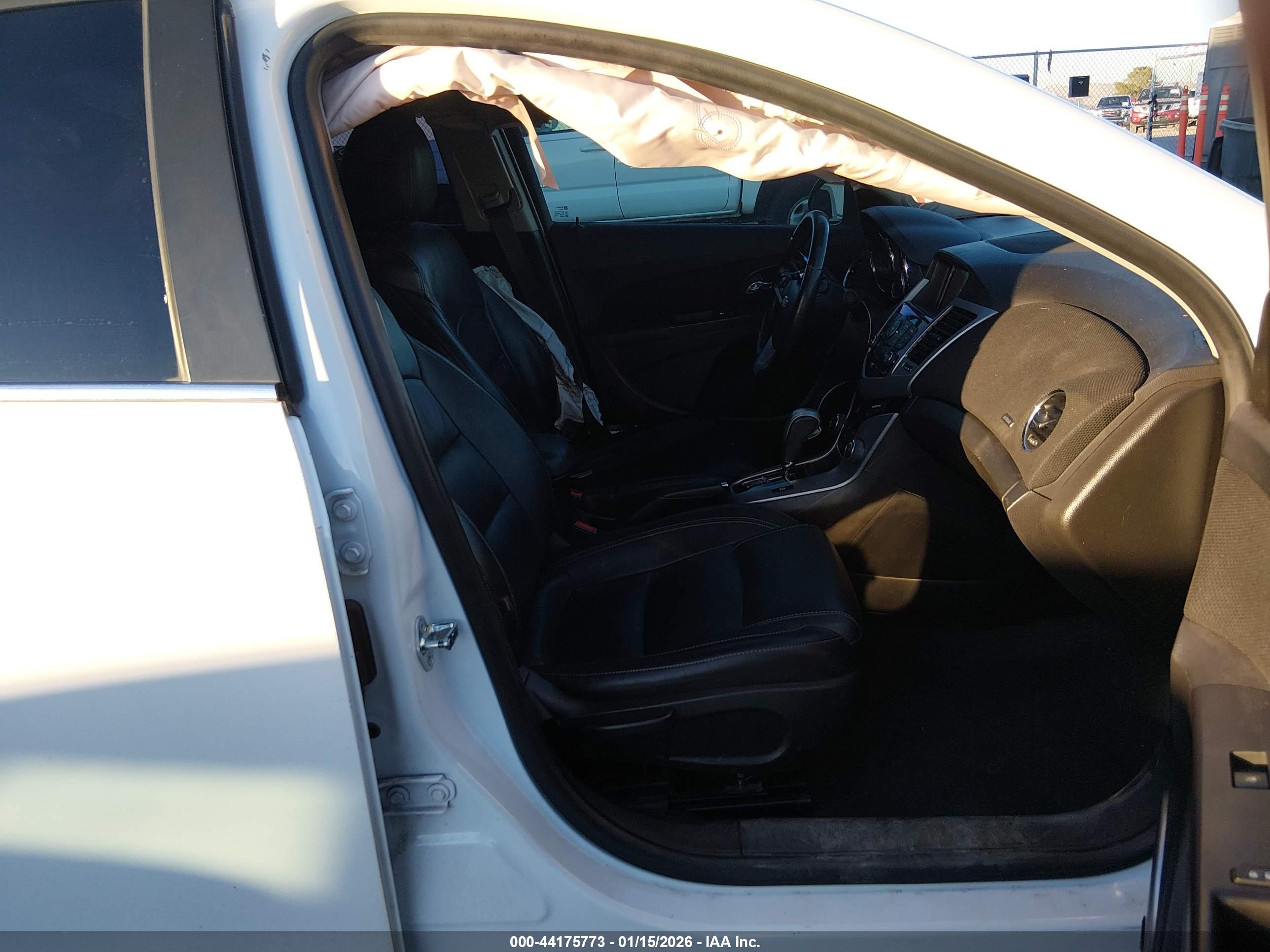 CHEVROLET CRUZE image 5