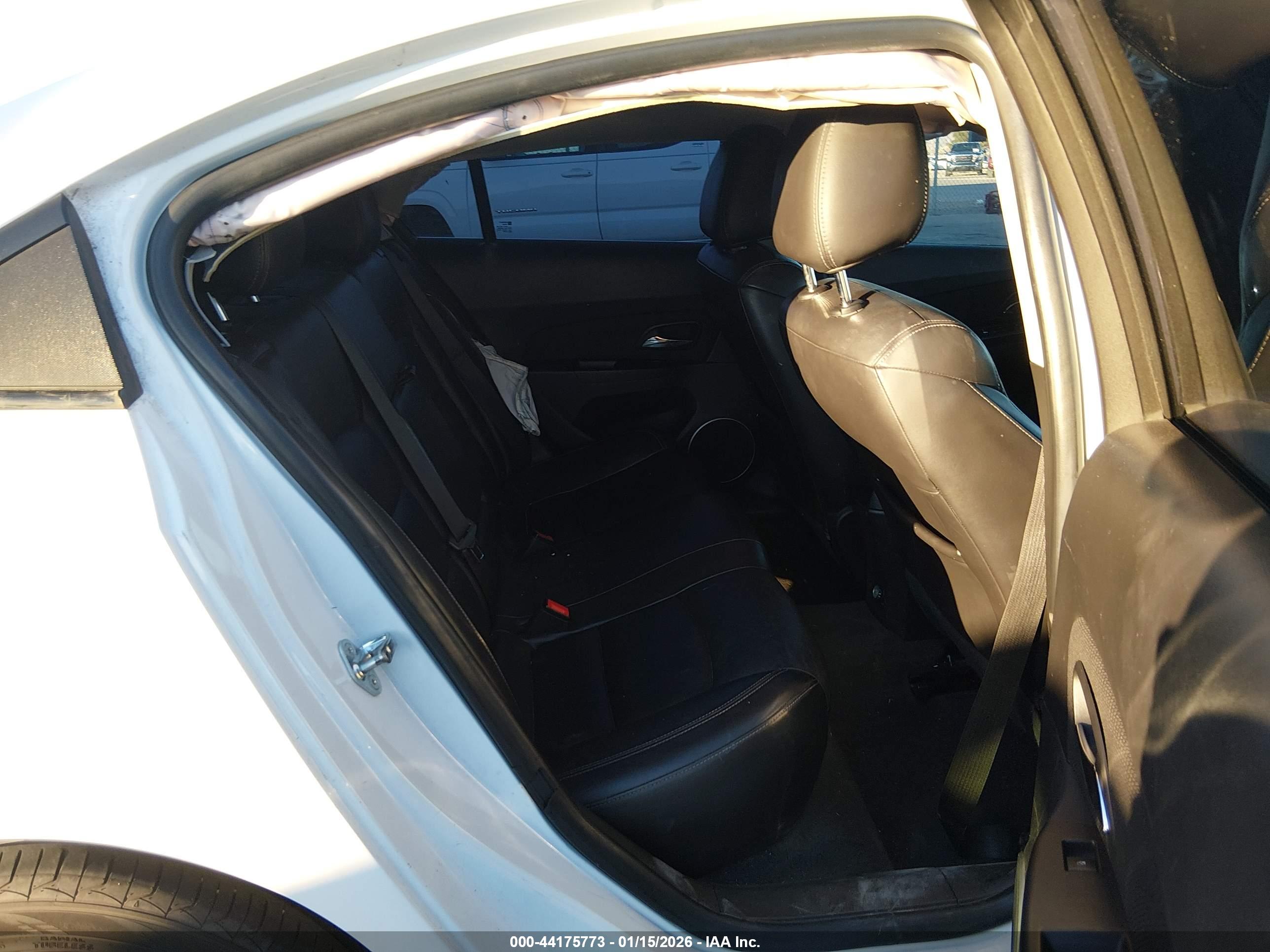CHEVROLET CRUZE image 8
