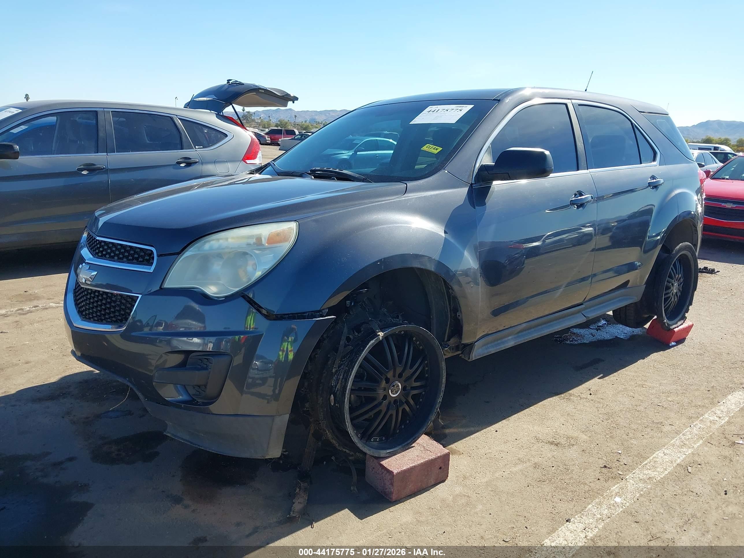 CHEVROLET EQUINOX image 2