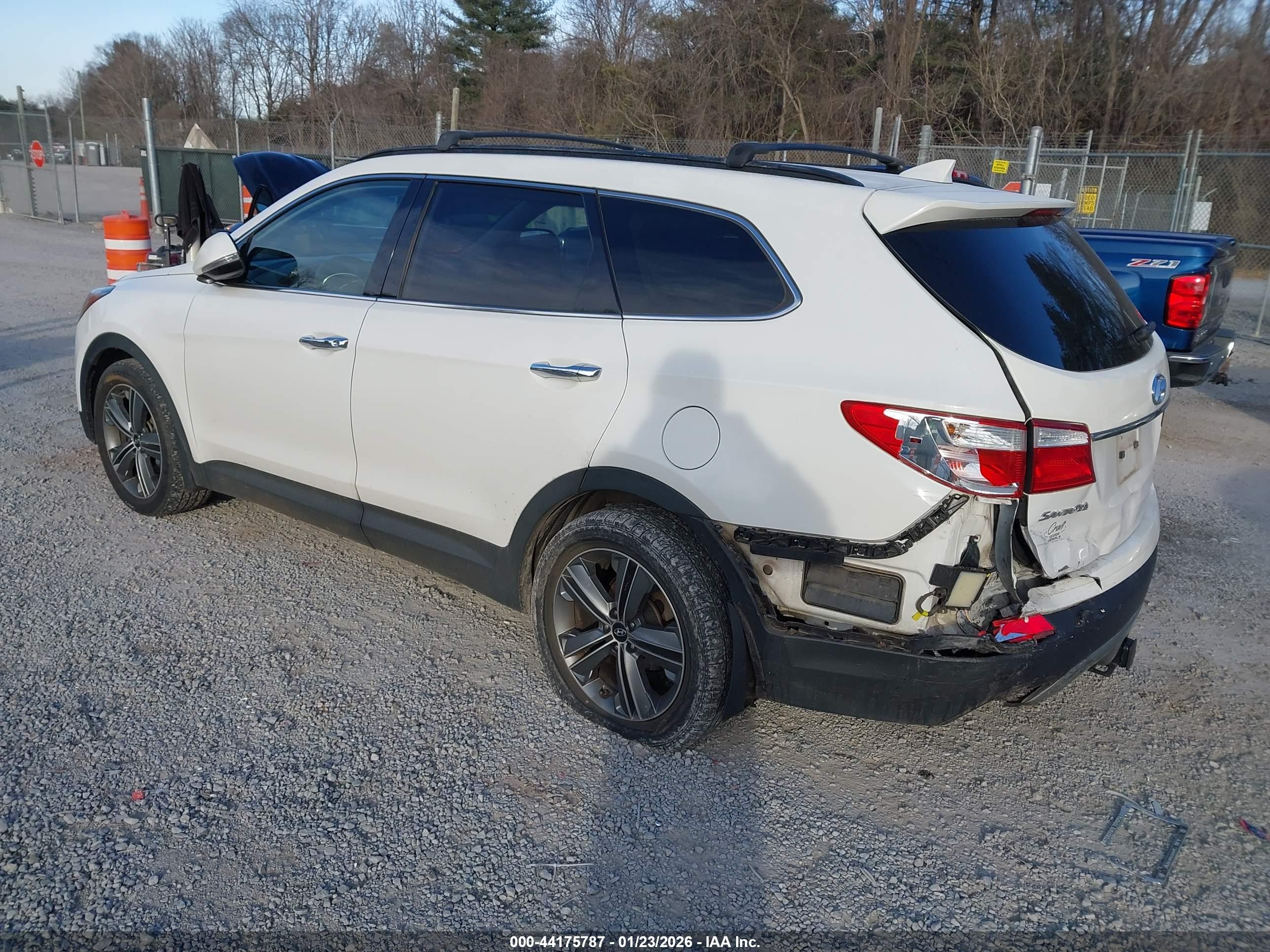 HYUNDAI SANTA image 3