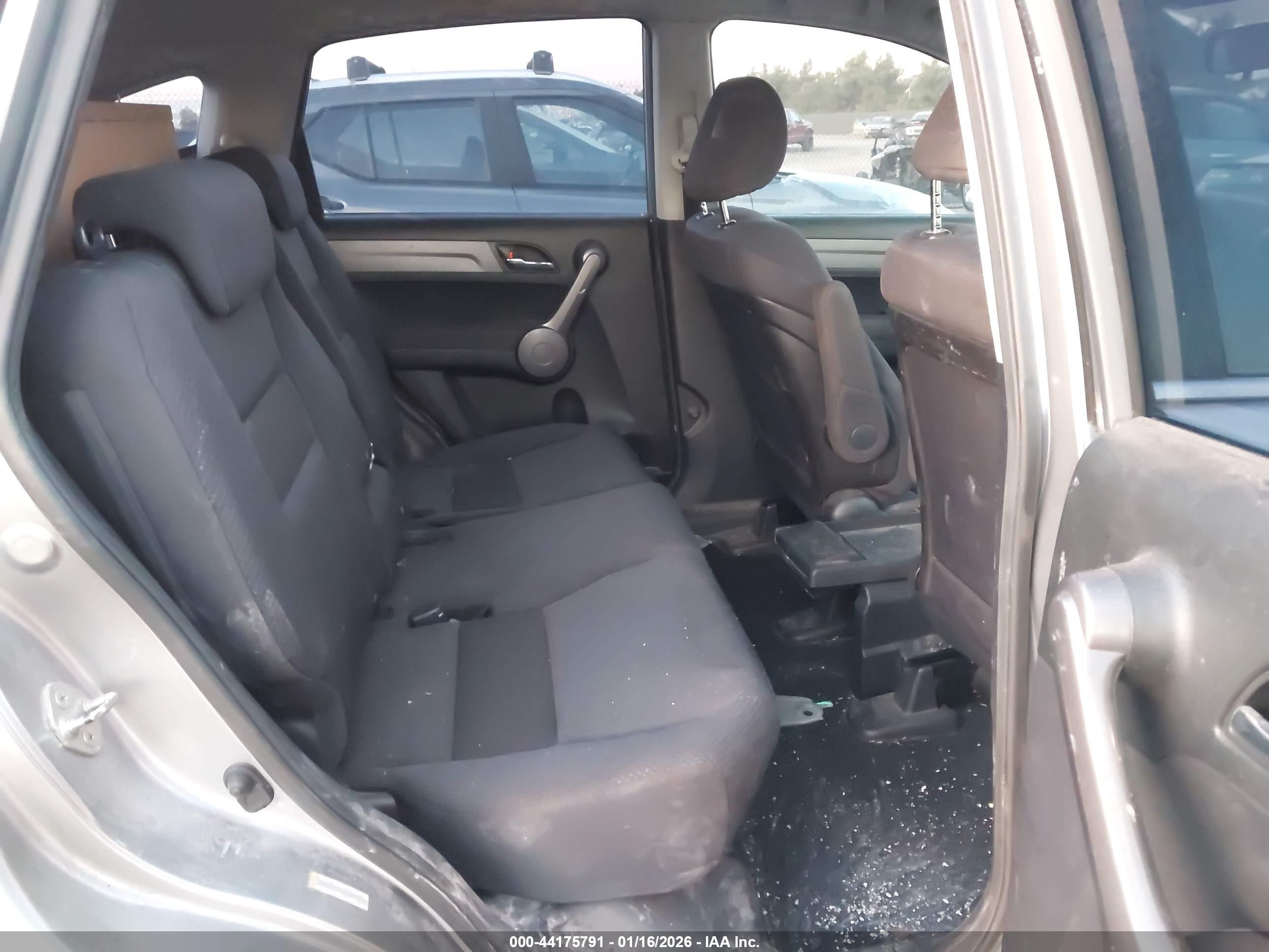 HONDA CR-V image 8