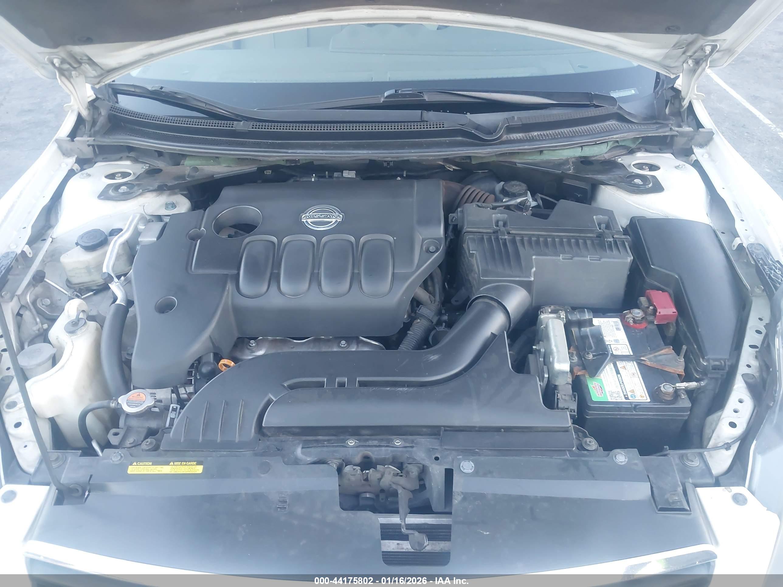 NISSAN ALTIMA image 10