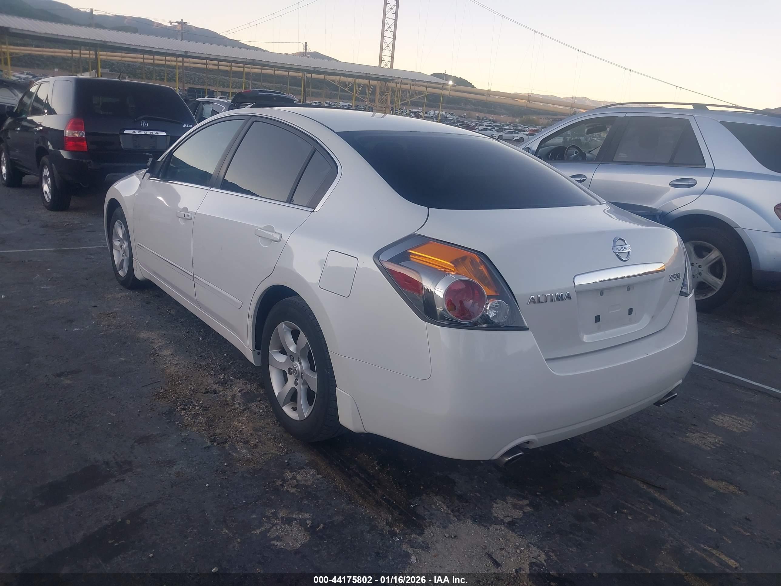 NISSAN ALTIMA image 3