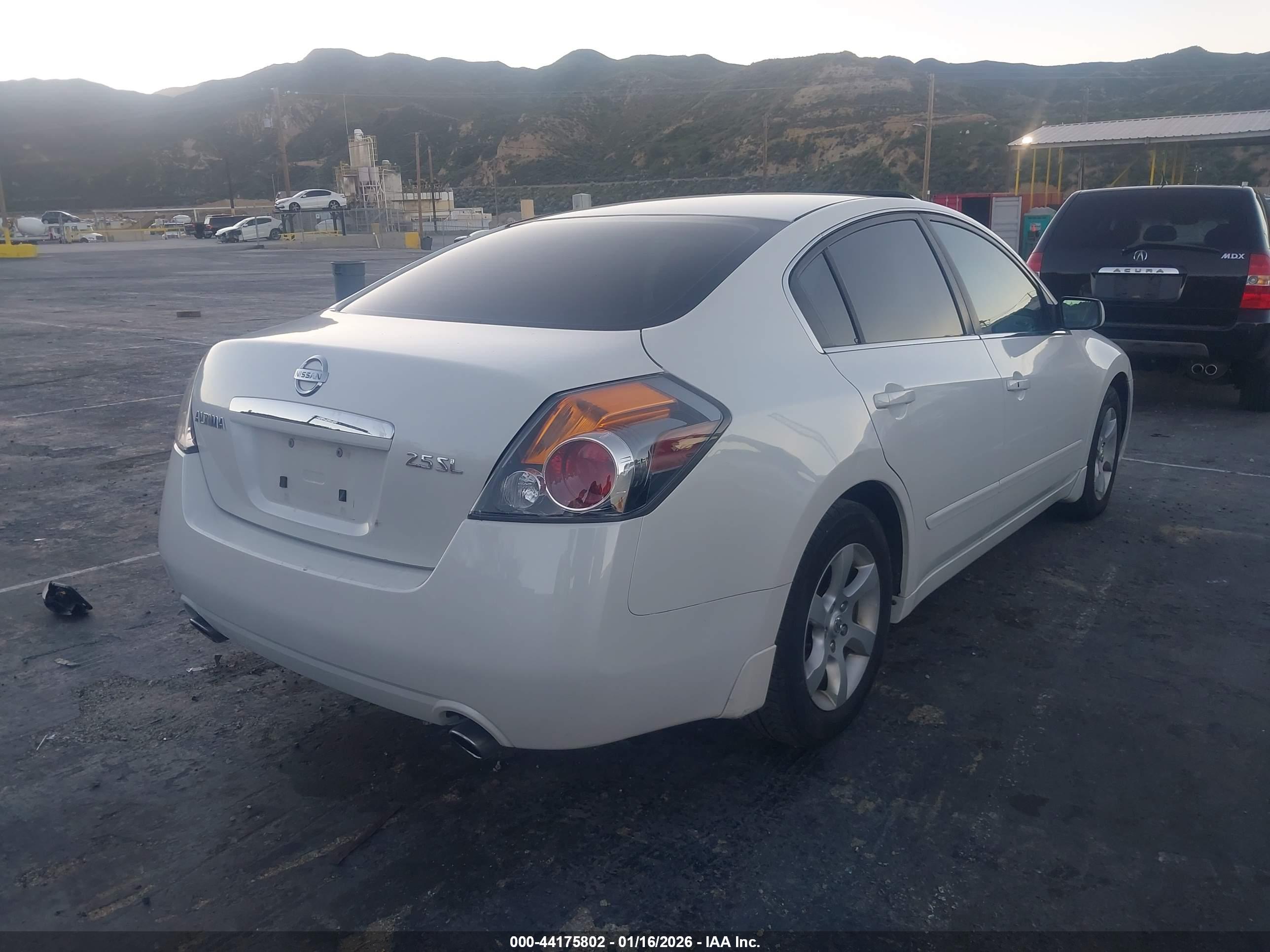 NISSAN ALTIMA image 4