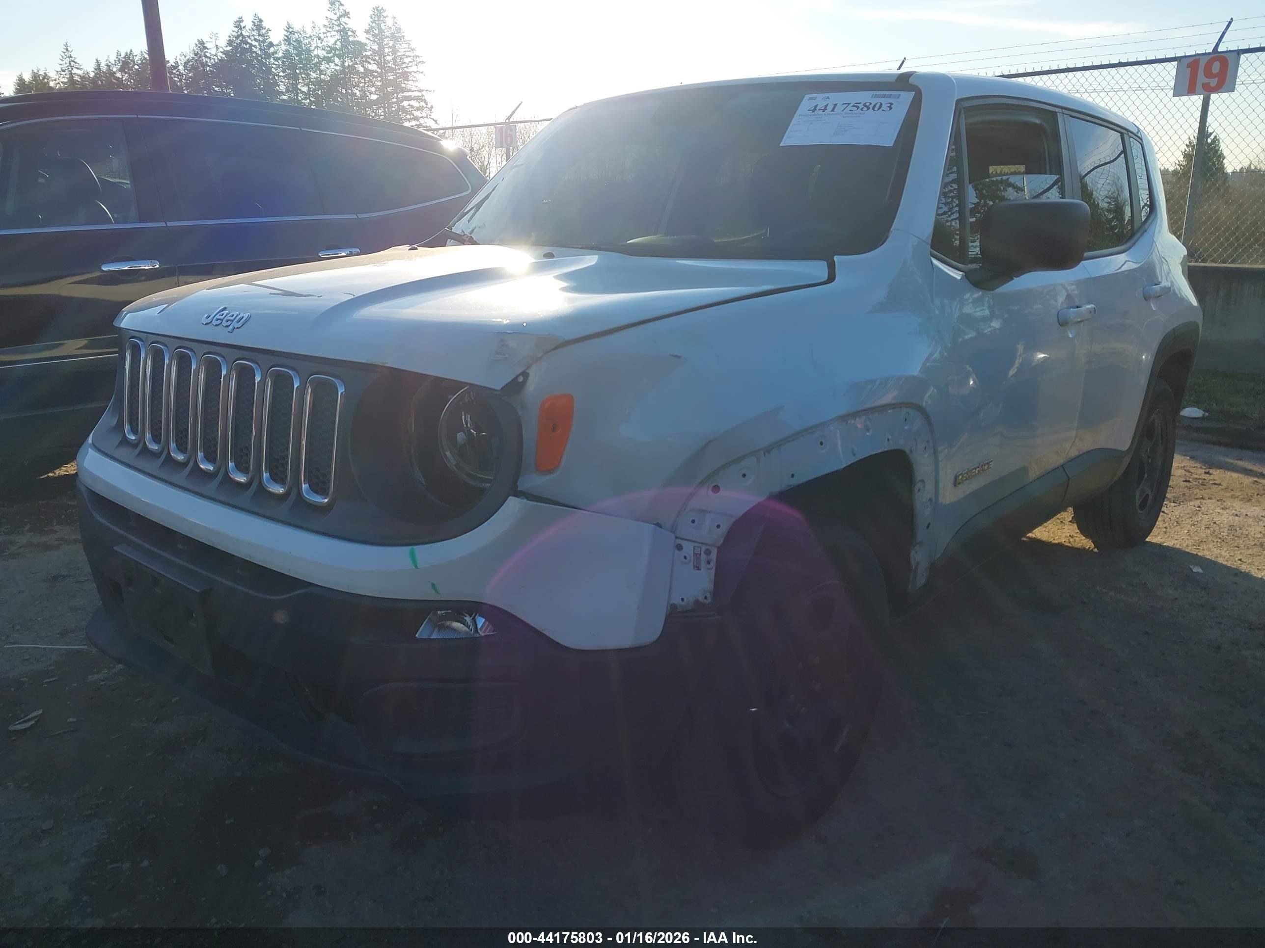 JEEP RENEGADE image 2