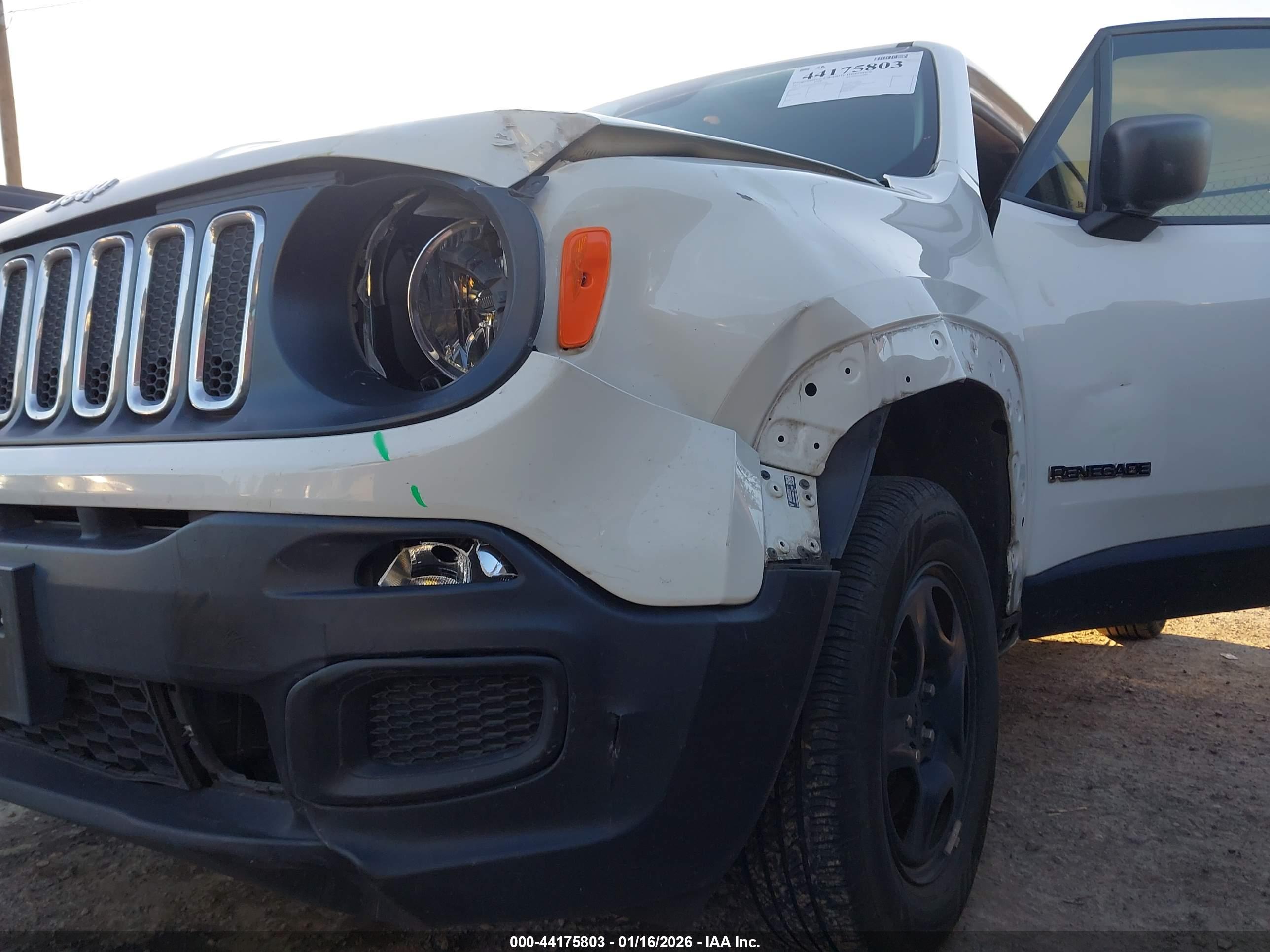JEEP RENEGADE image 6