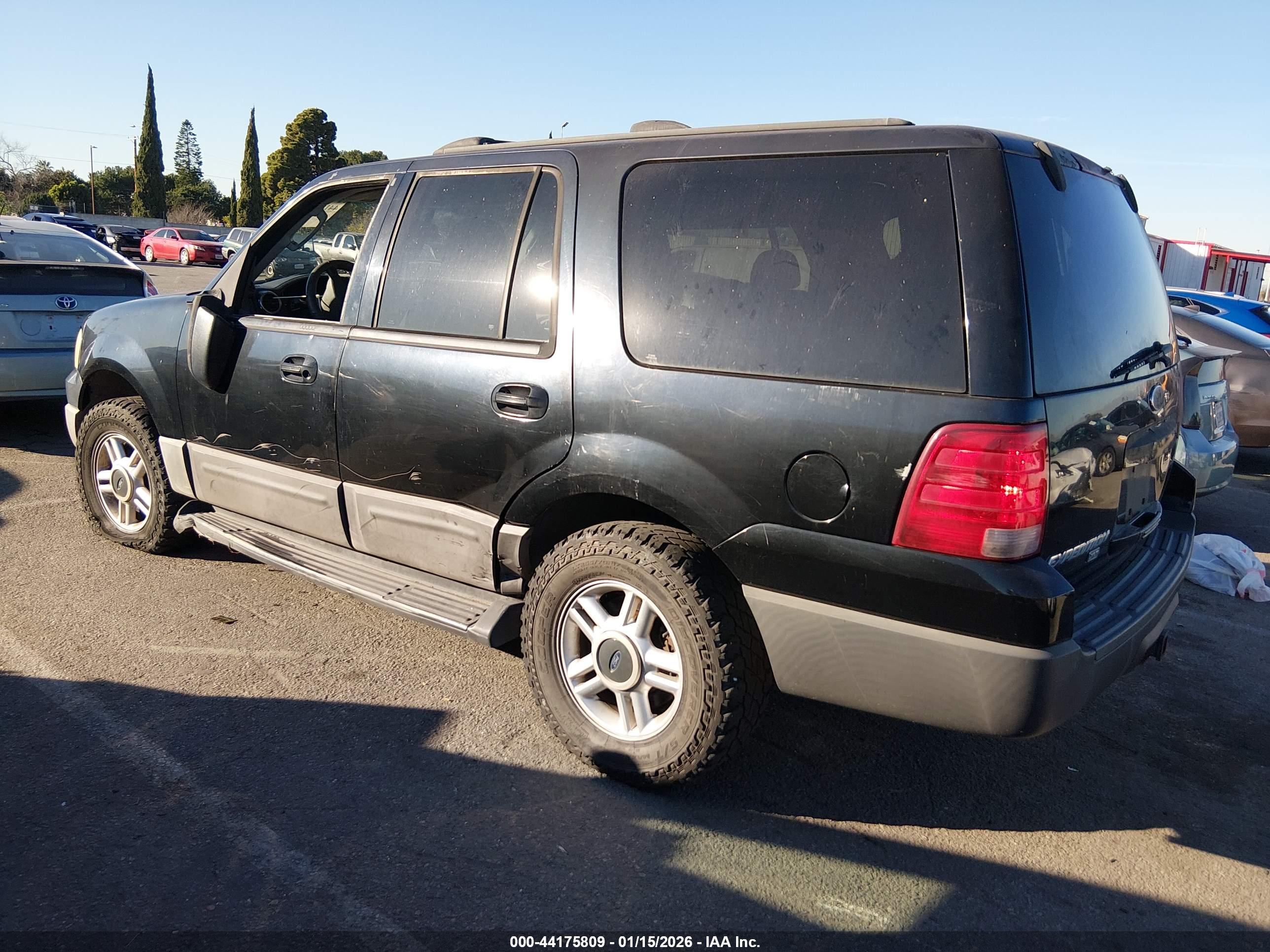 FORD EXPEDITION image 3