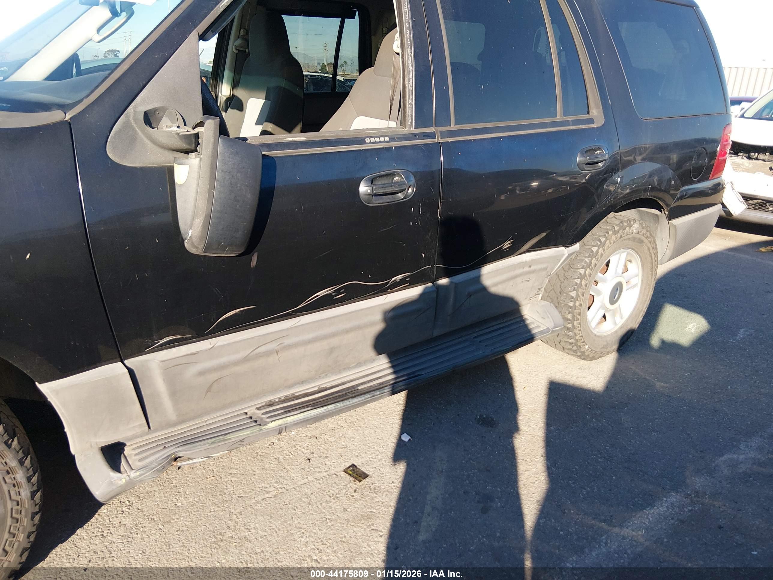 FORD EXPEDITION image 6